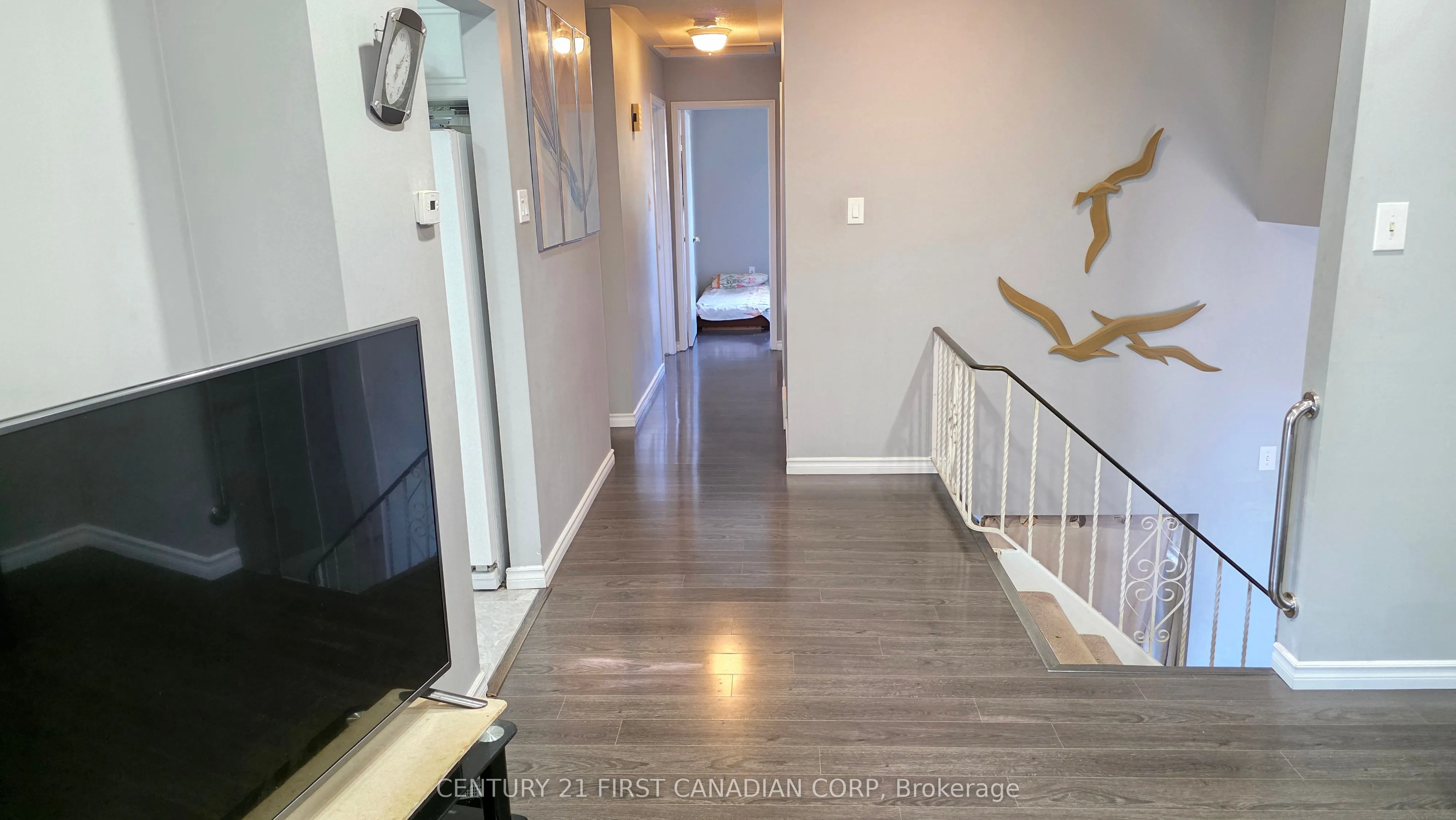 2 Muriel Crescent