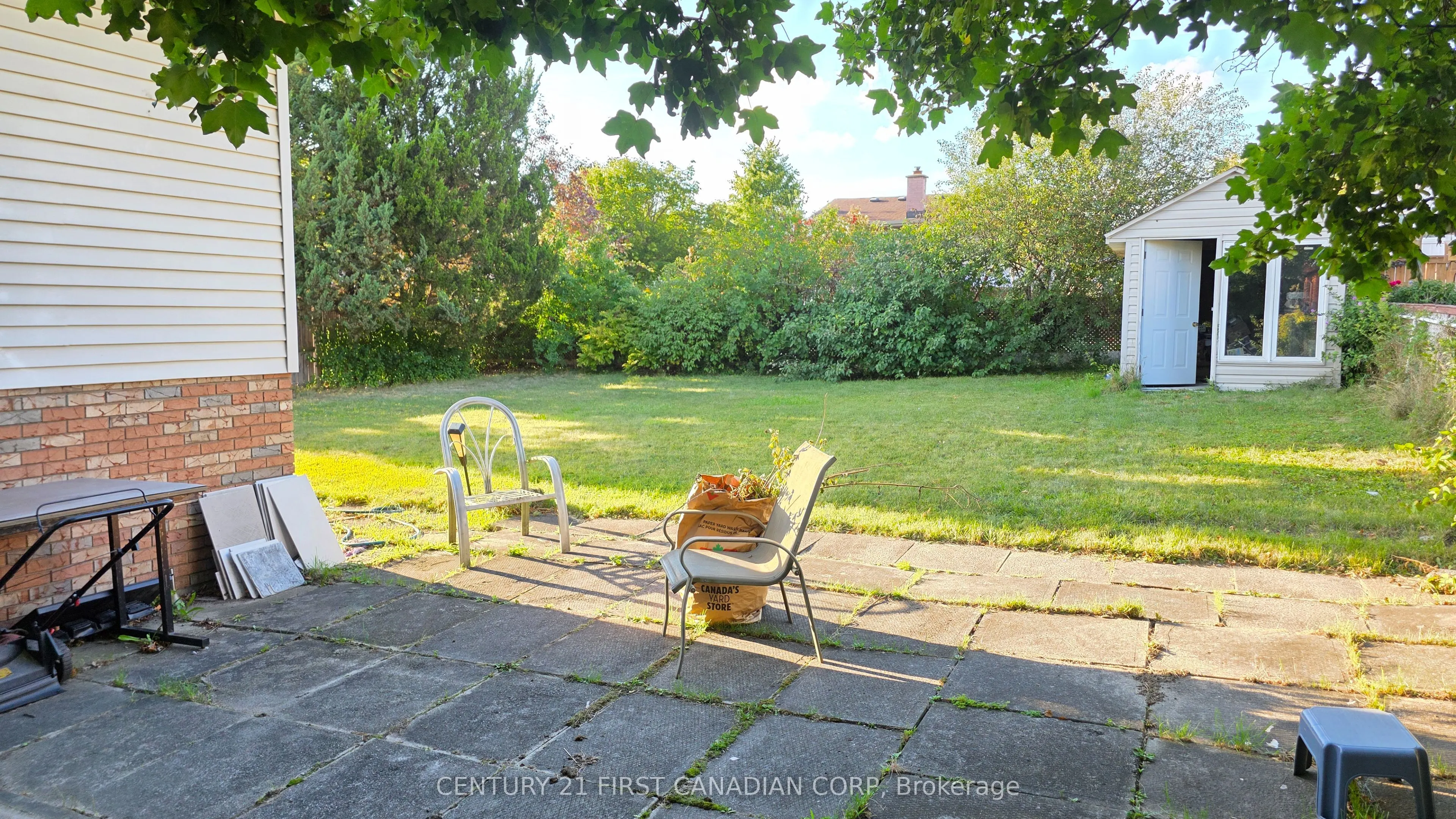 2 Muriel Crescent