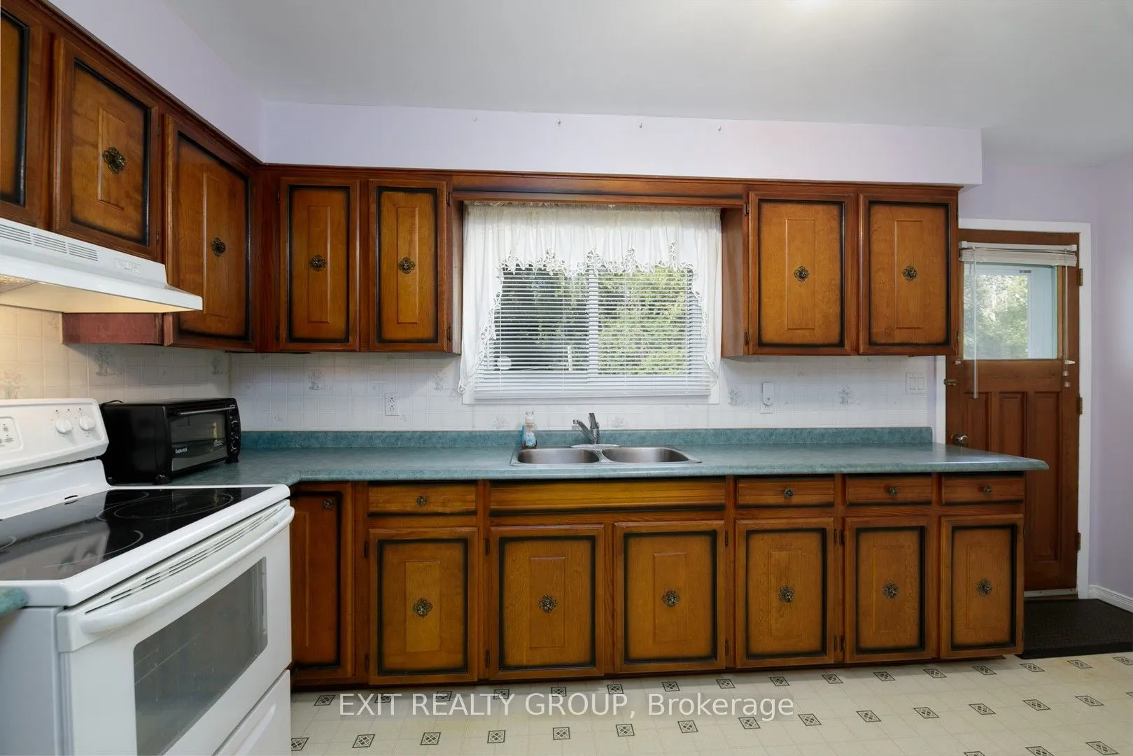 28 Ghent Drive