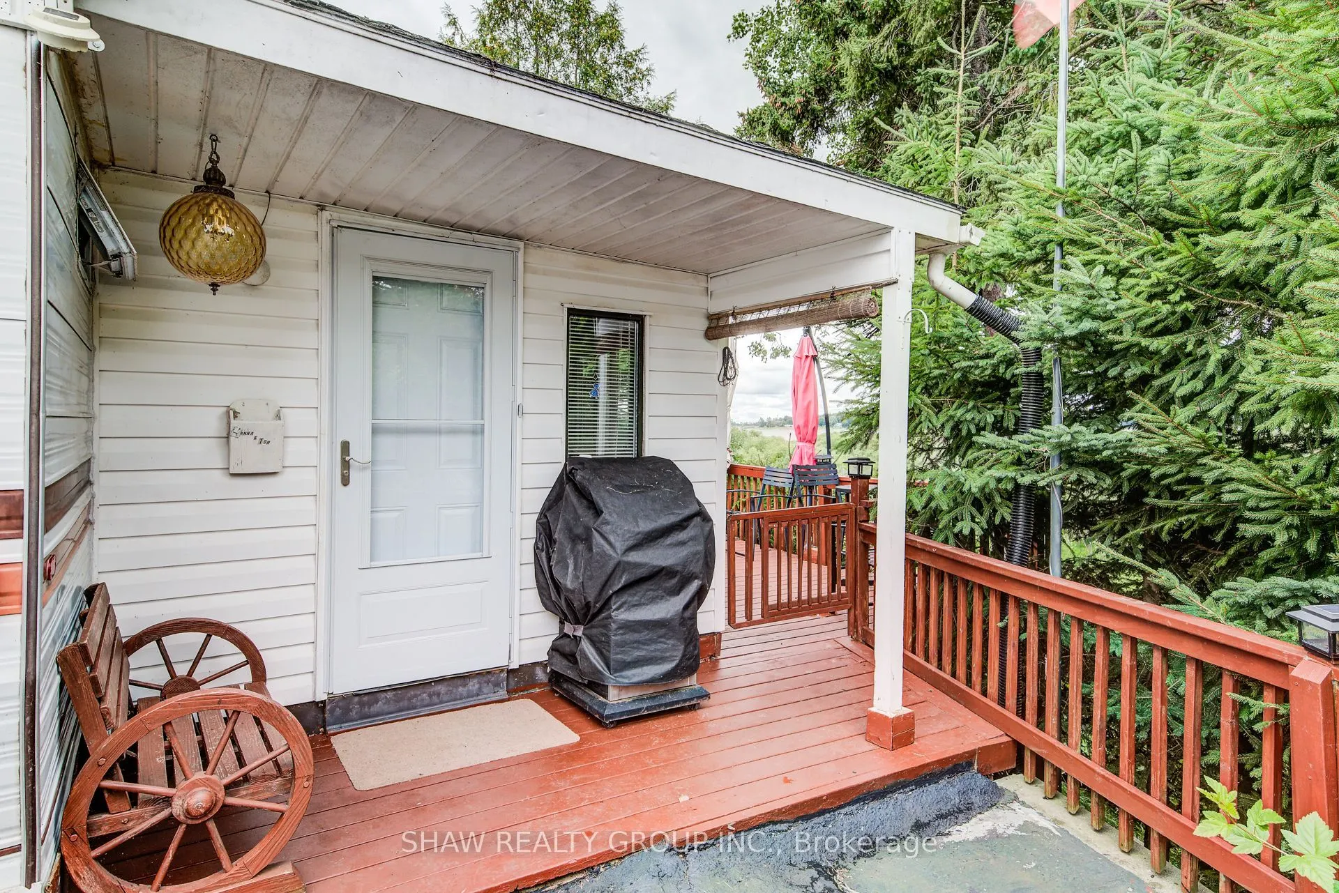 691 Oak Crescent