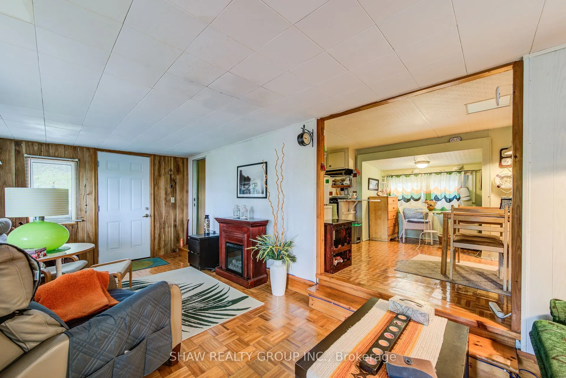 691 Oak Crescent