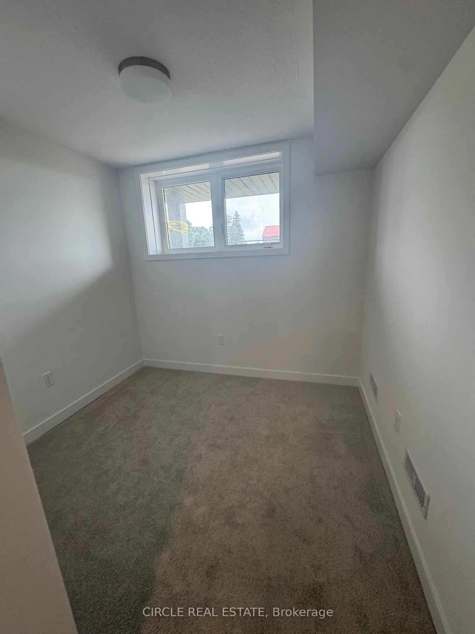 940 St David Street N, #69