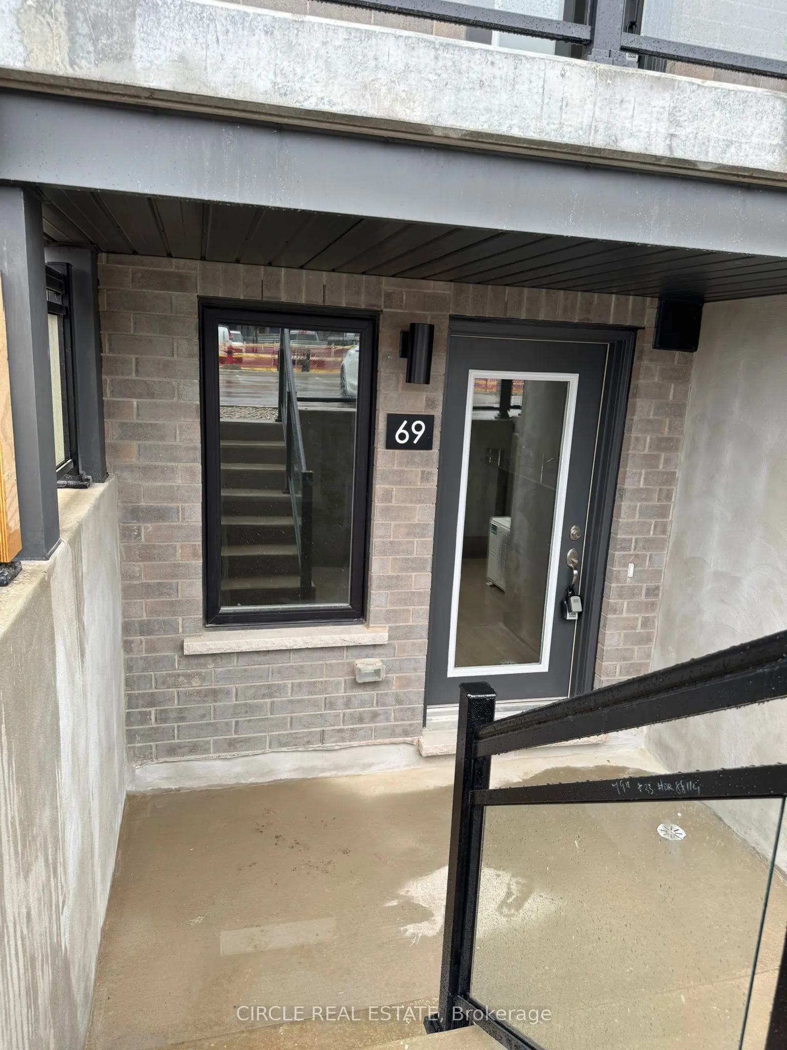 940 St David Street N, #69