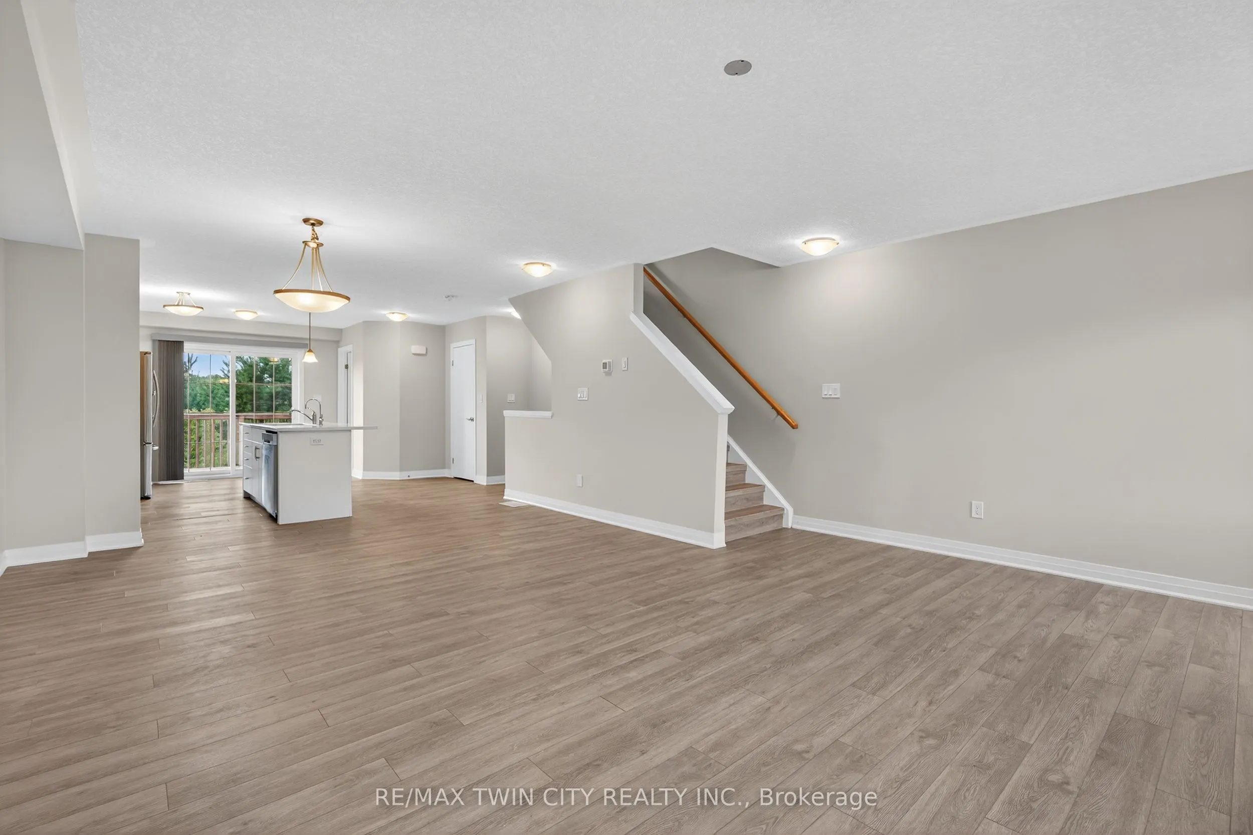 311 Woolwich Street, #43