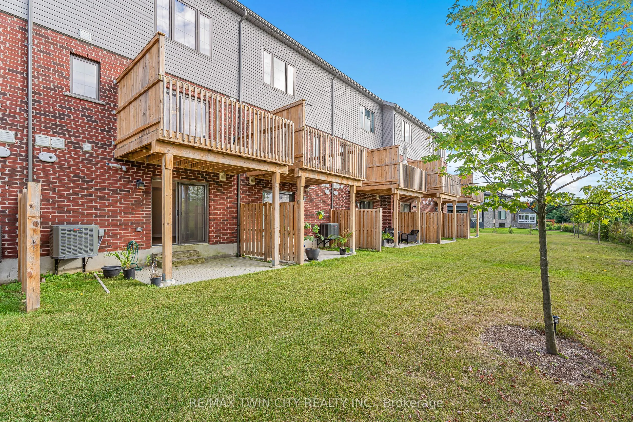 311 Woolwich Street, #43