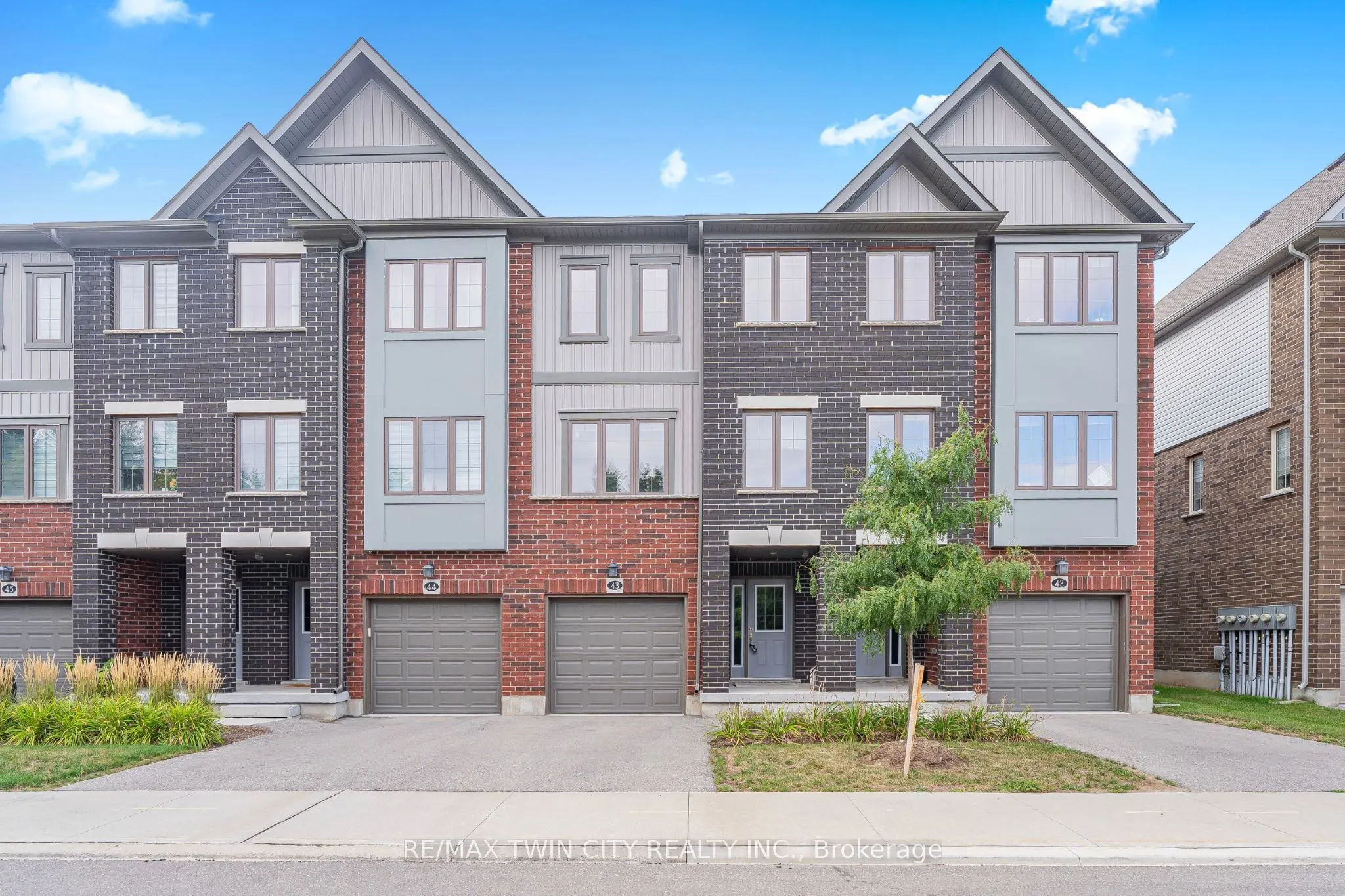 311 Woolwich Street, #43