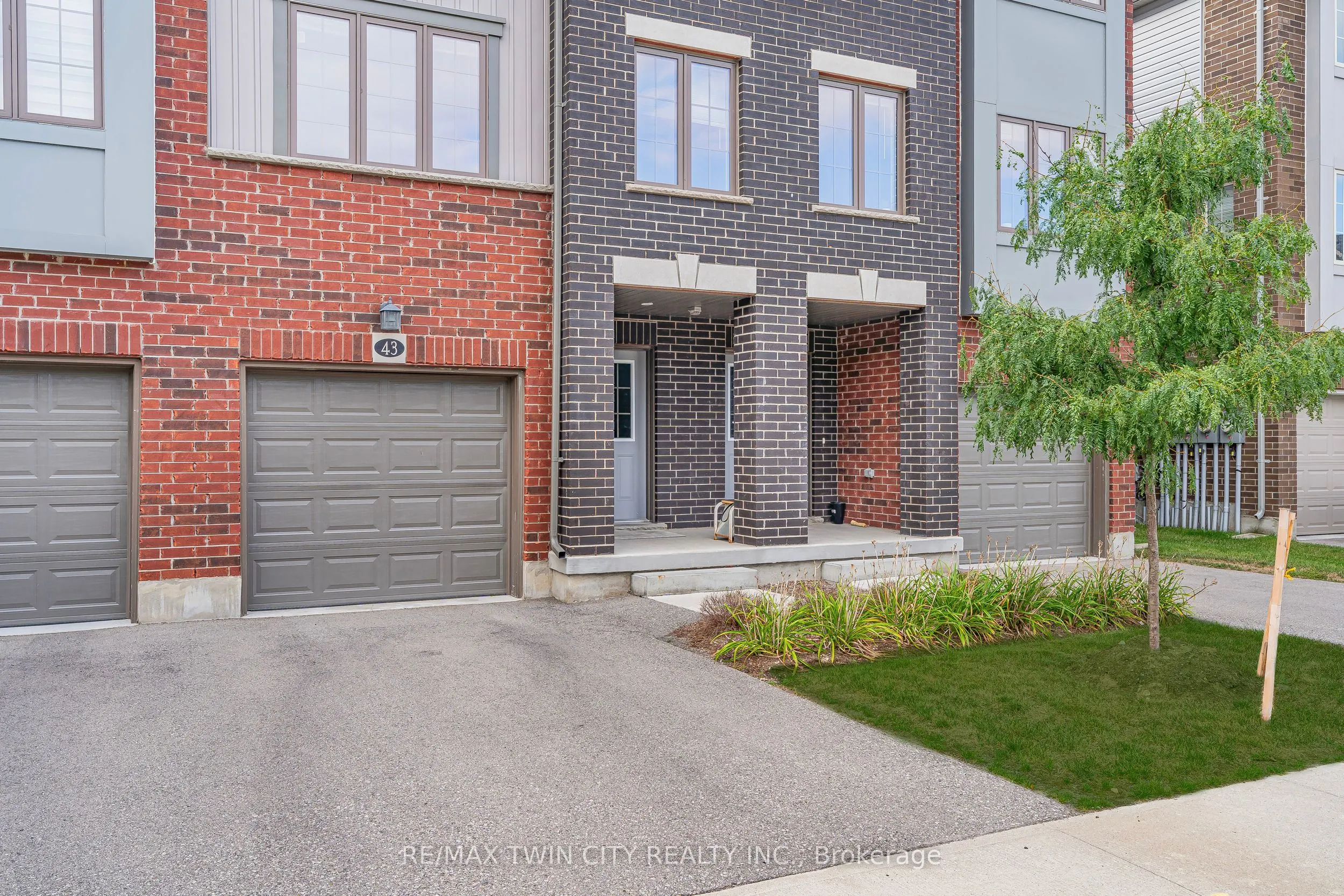 311 Woolwich Street, #43