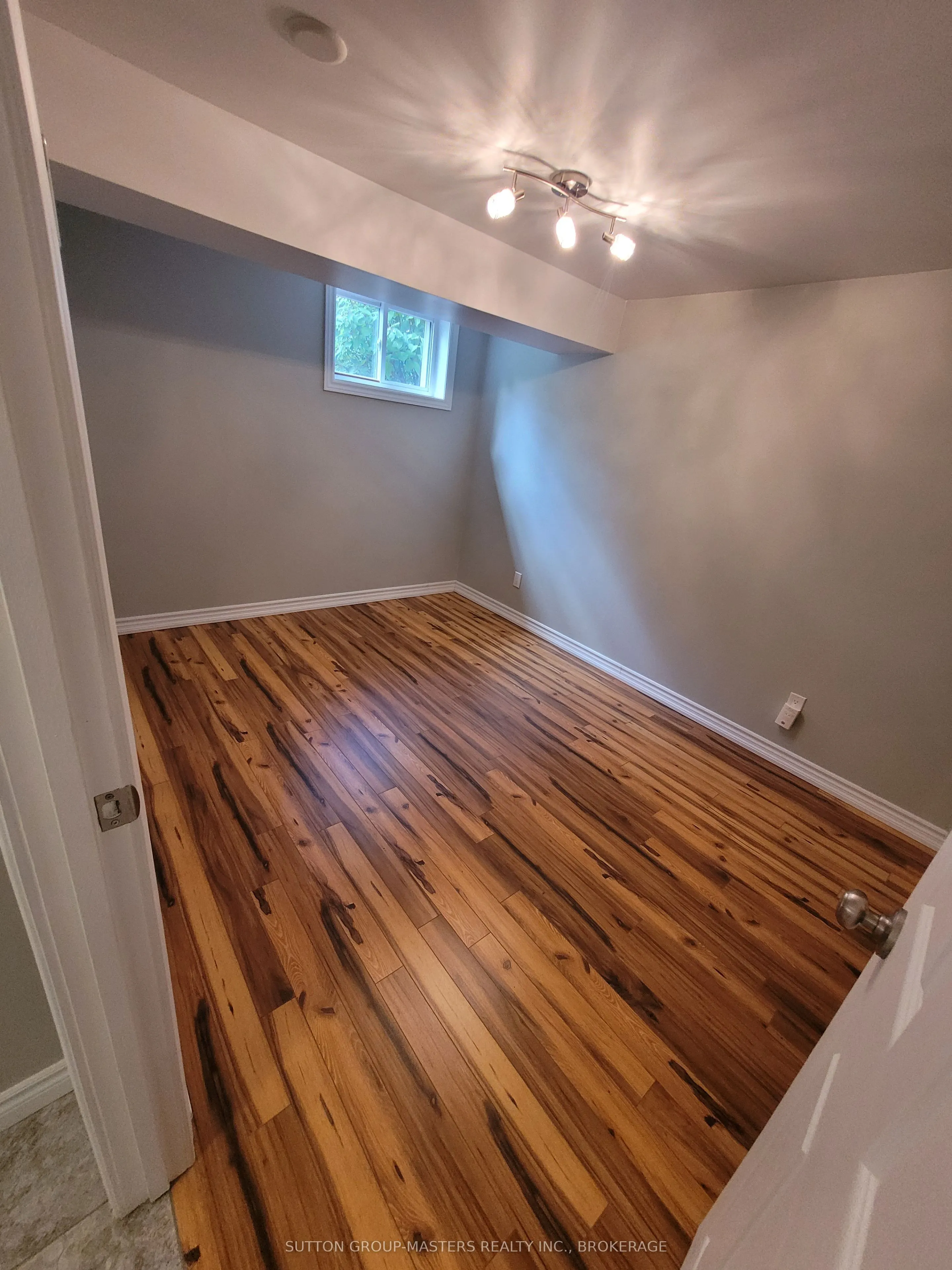 289 Olympus Avenue