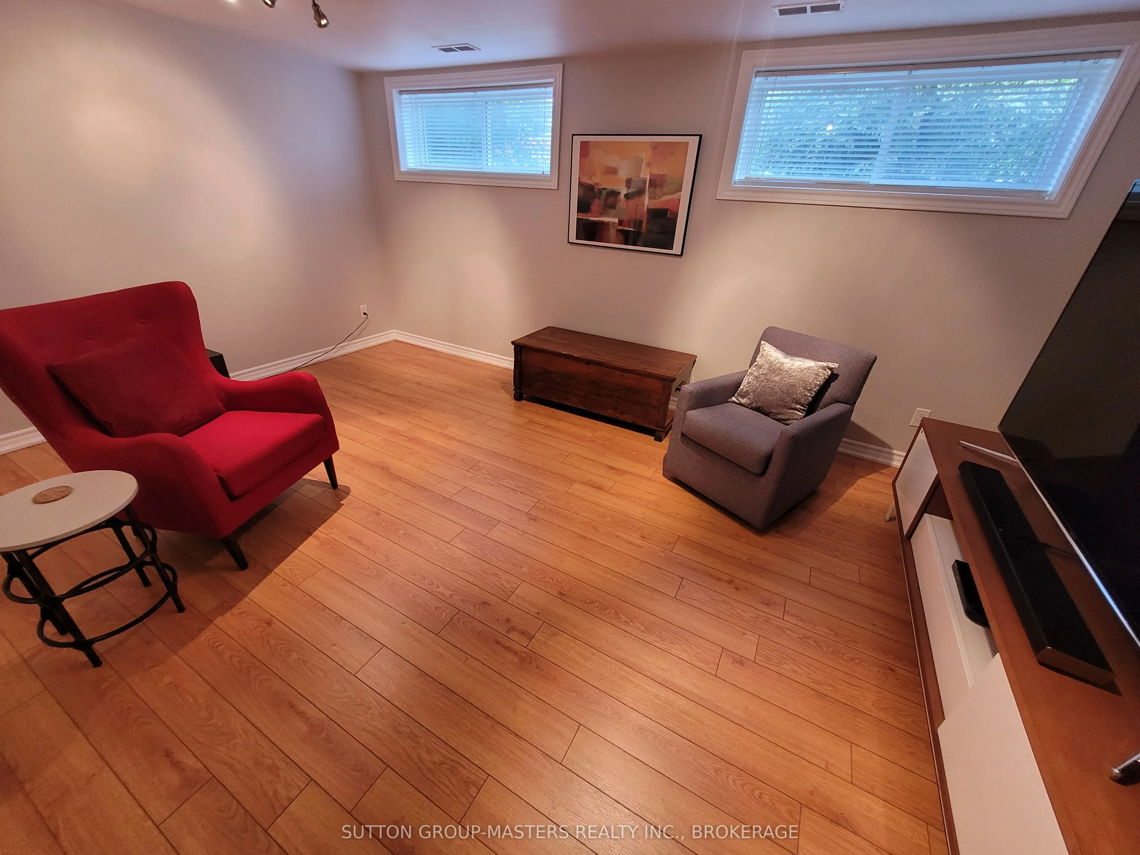 289 Olympus Avenue