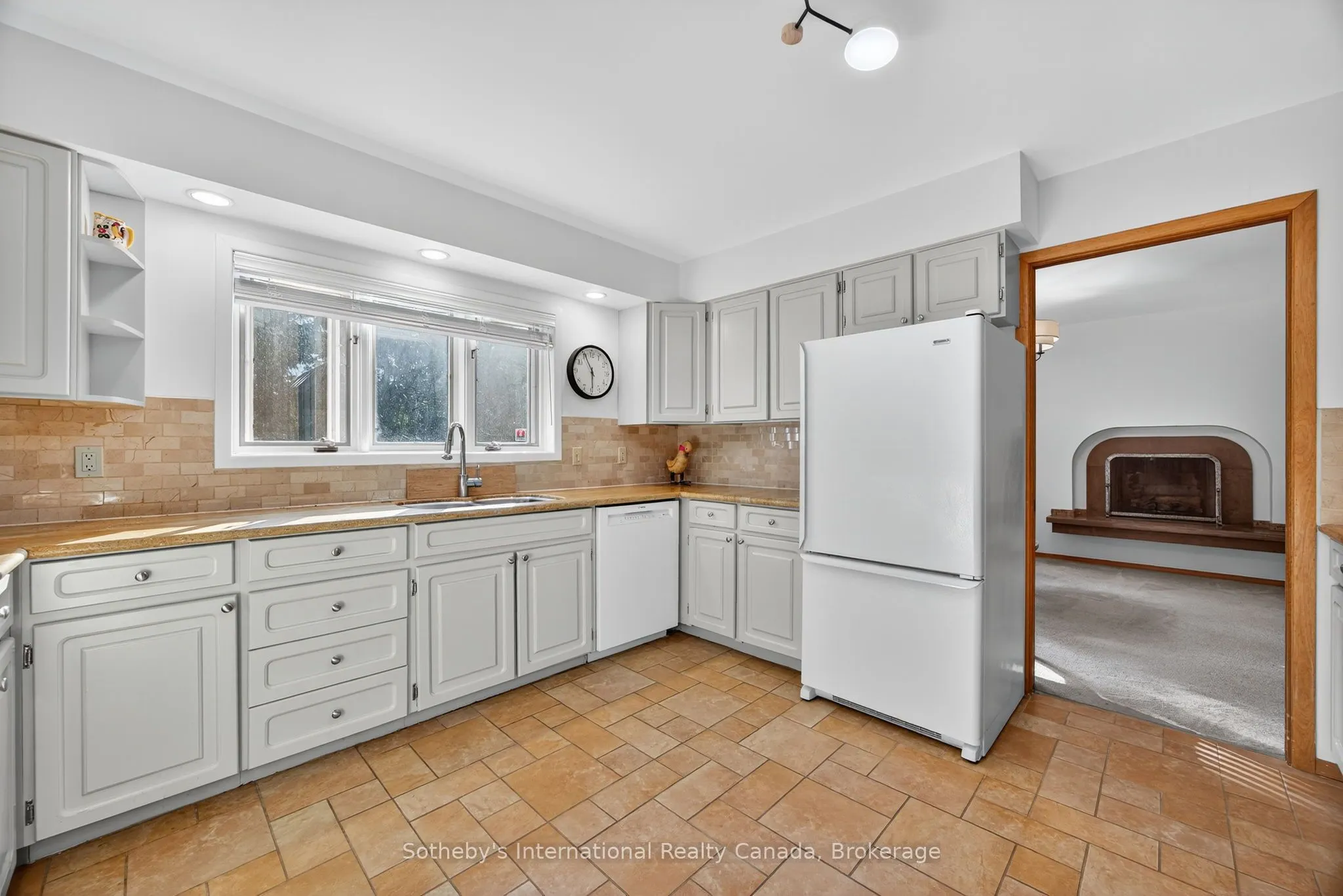 152 Bayview Avenue