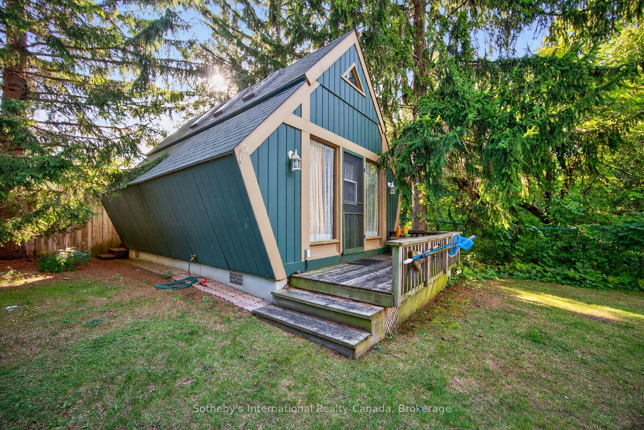 152 Bayview Avenue