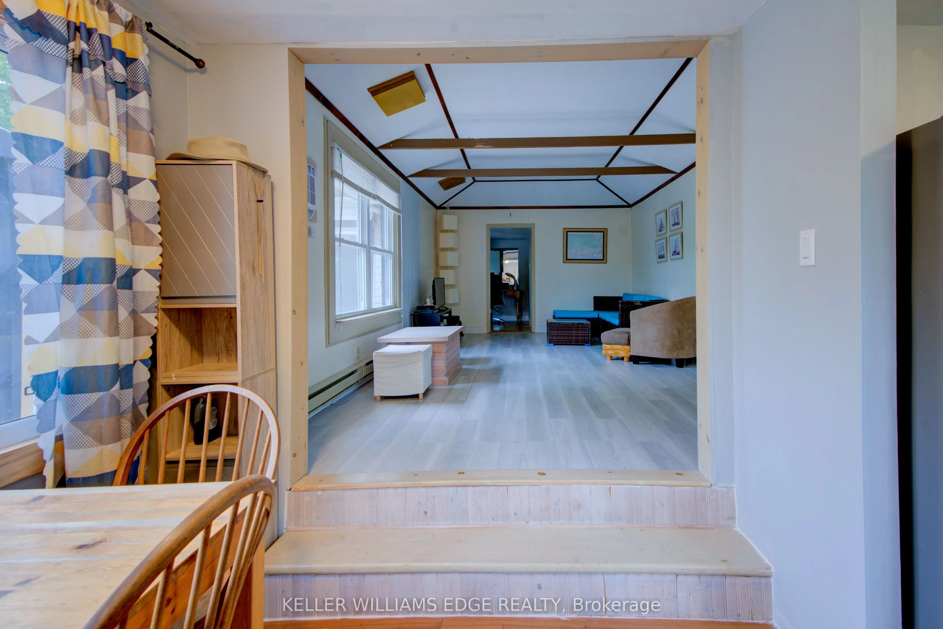 1180 Guigue Road