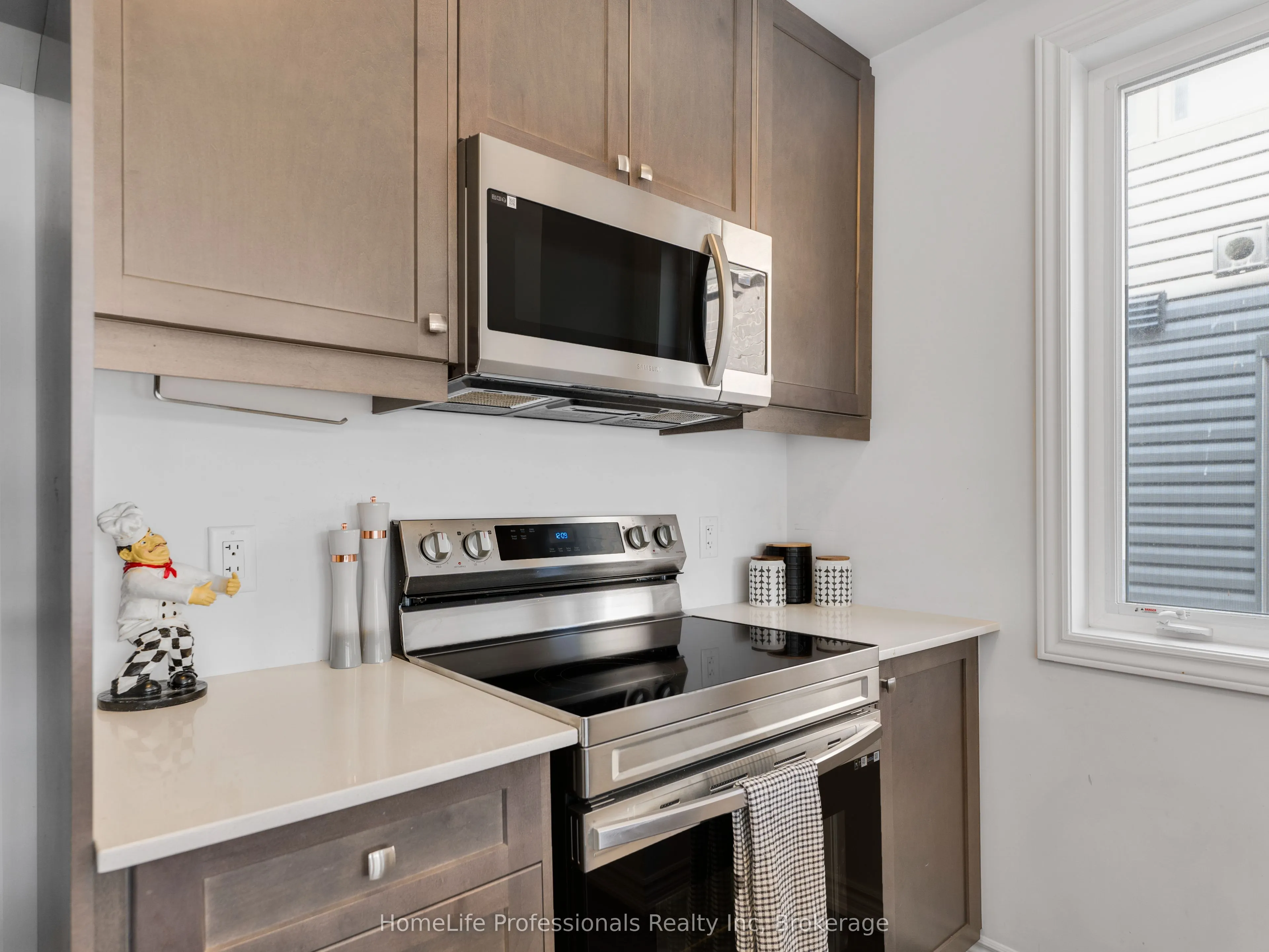 61 Soho Street, #123