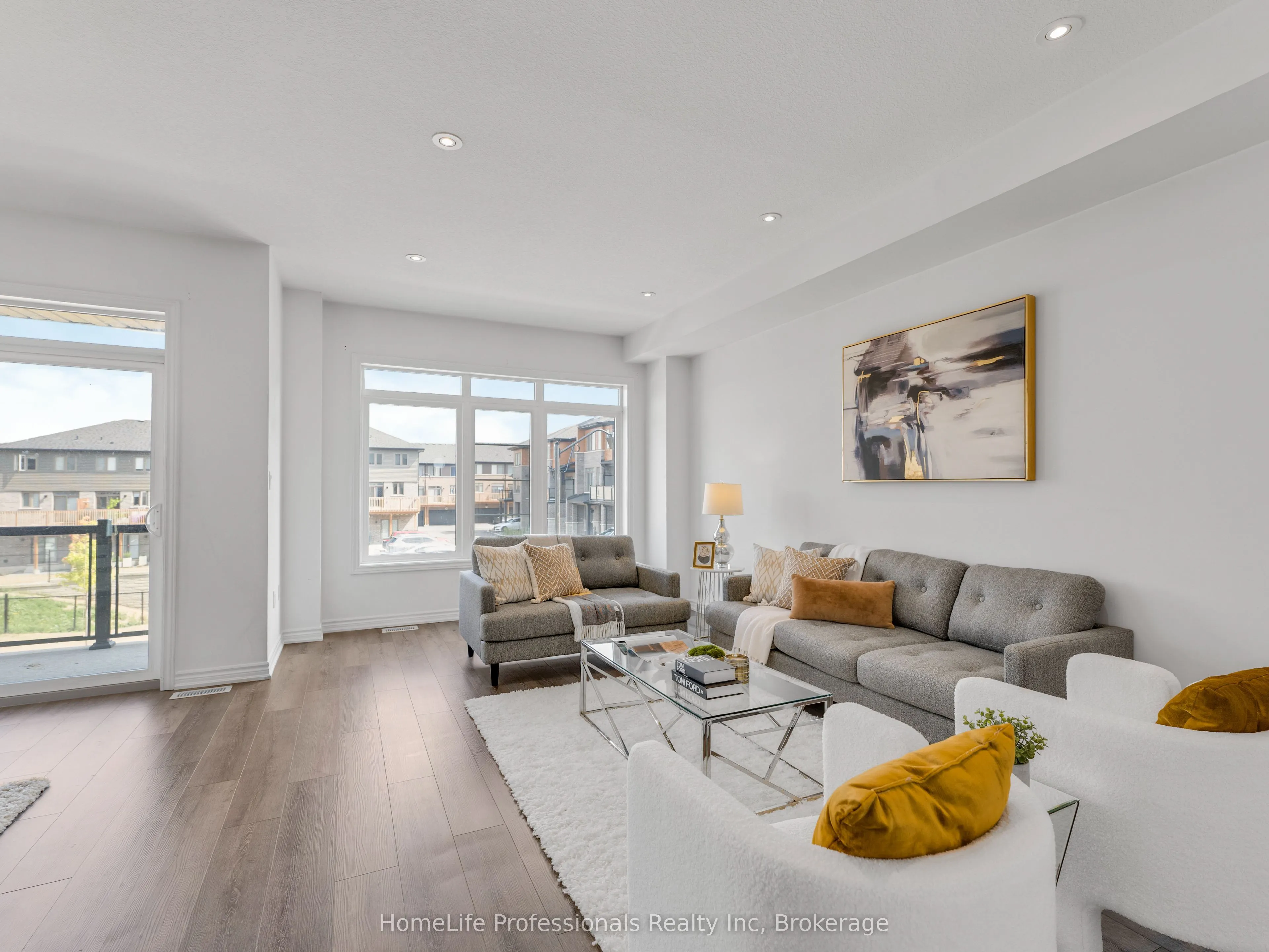61 Soho Street, #123