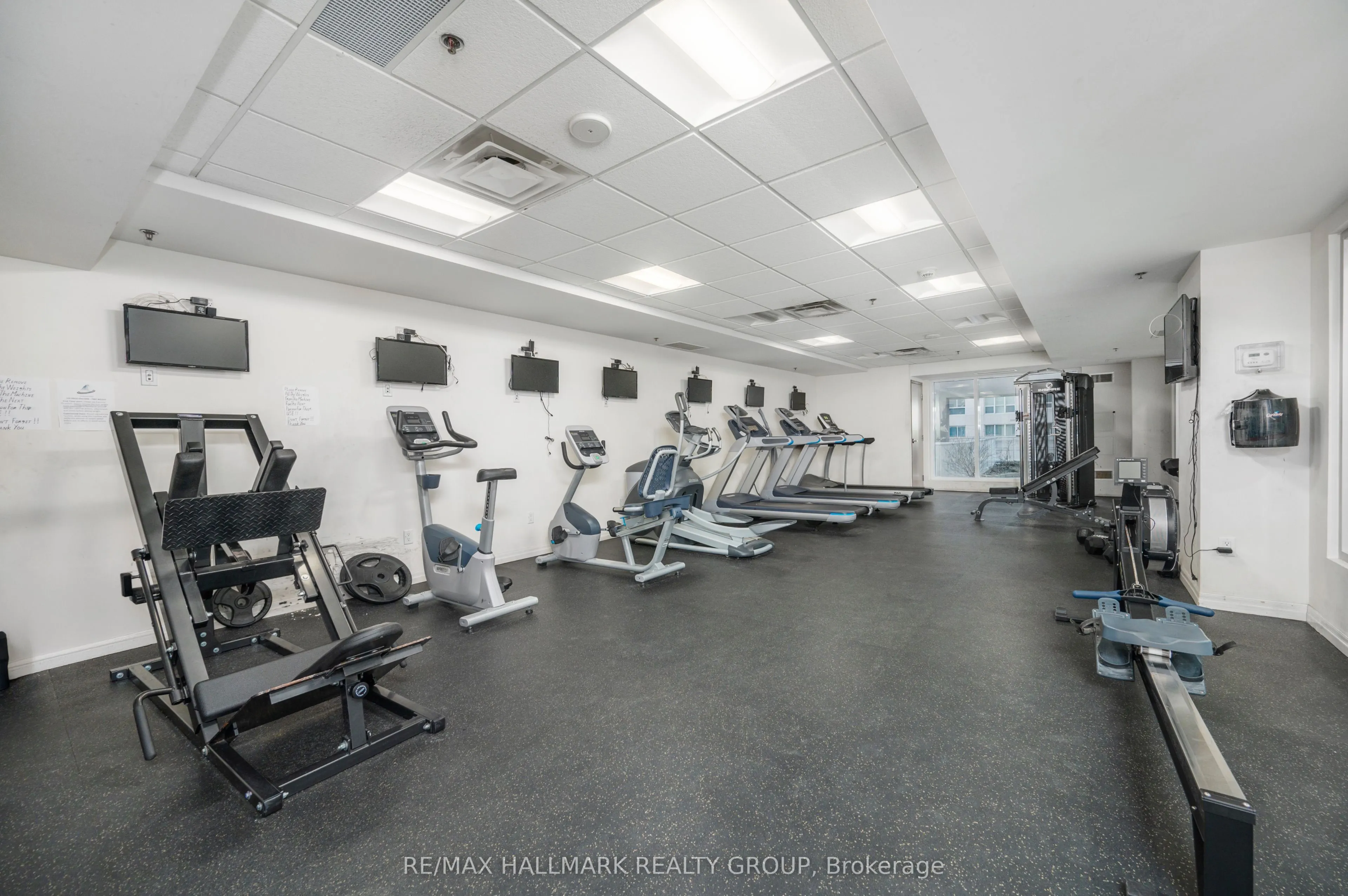 195 Besserer Street, #2701