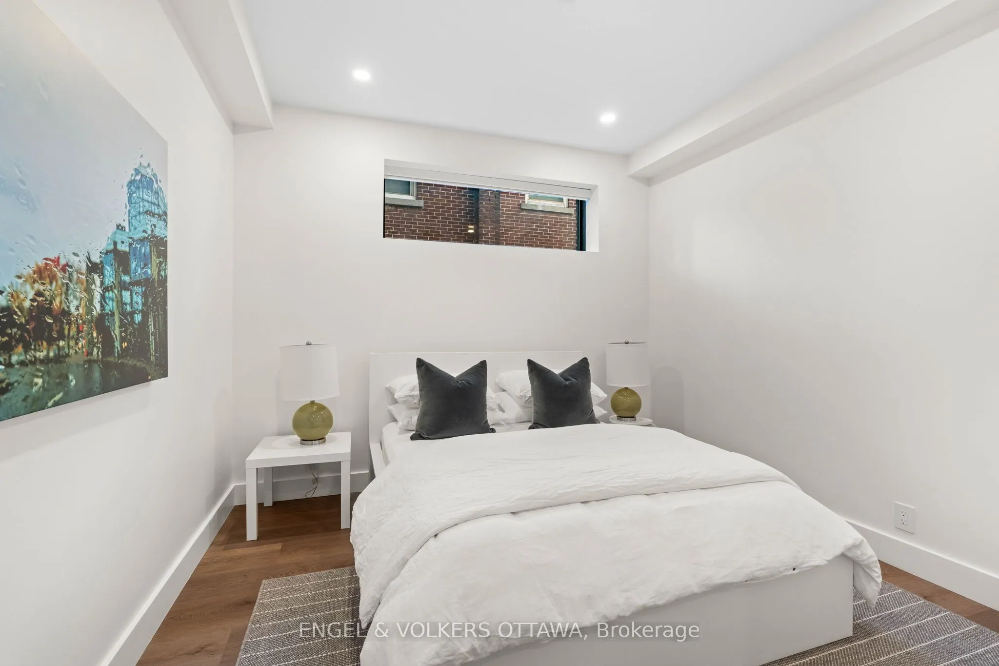 246 BYRON Avenue
