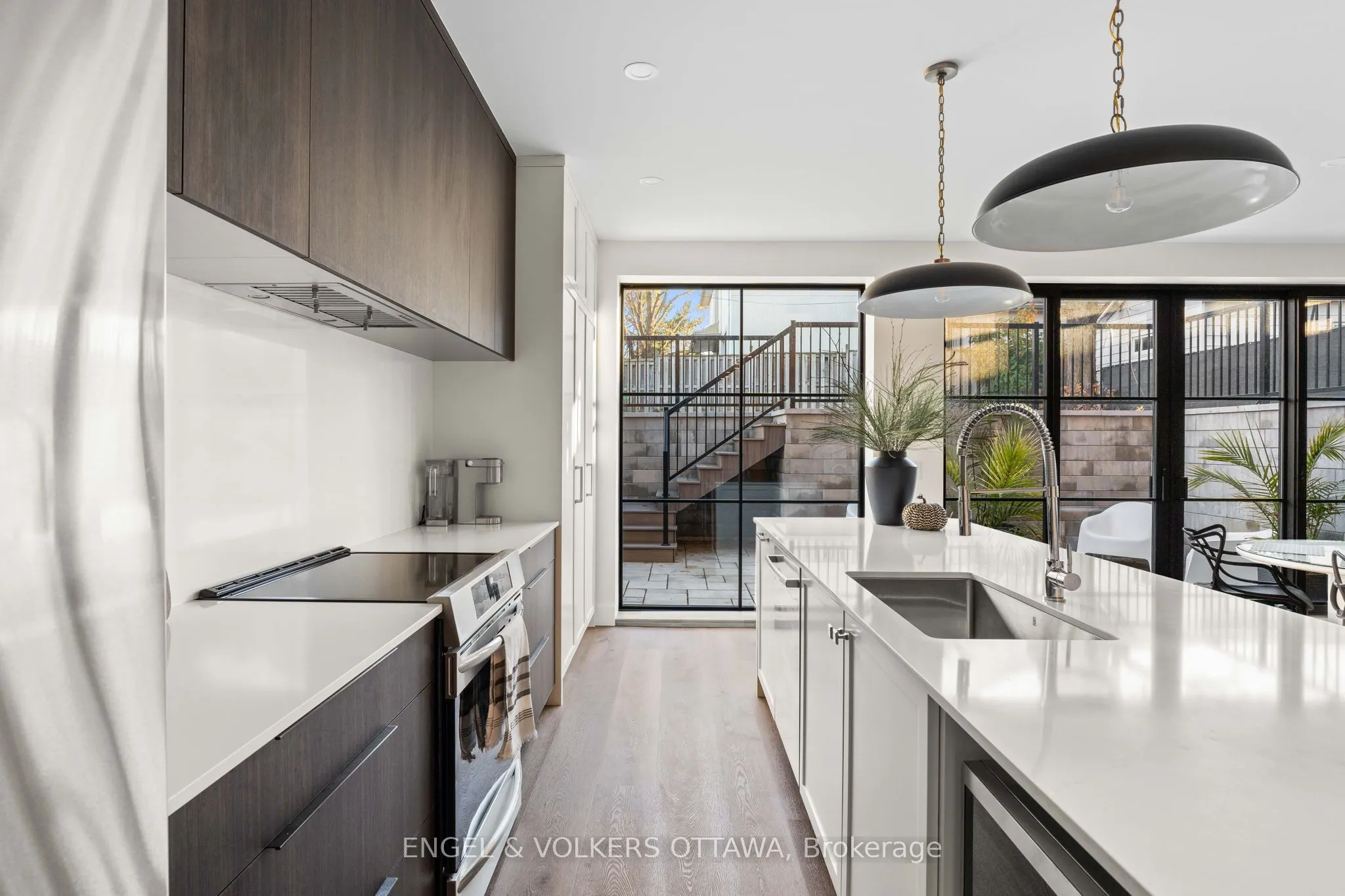246 BYRON Avenue