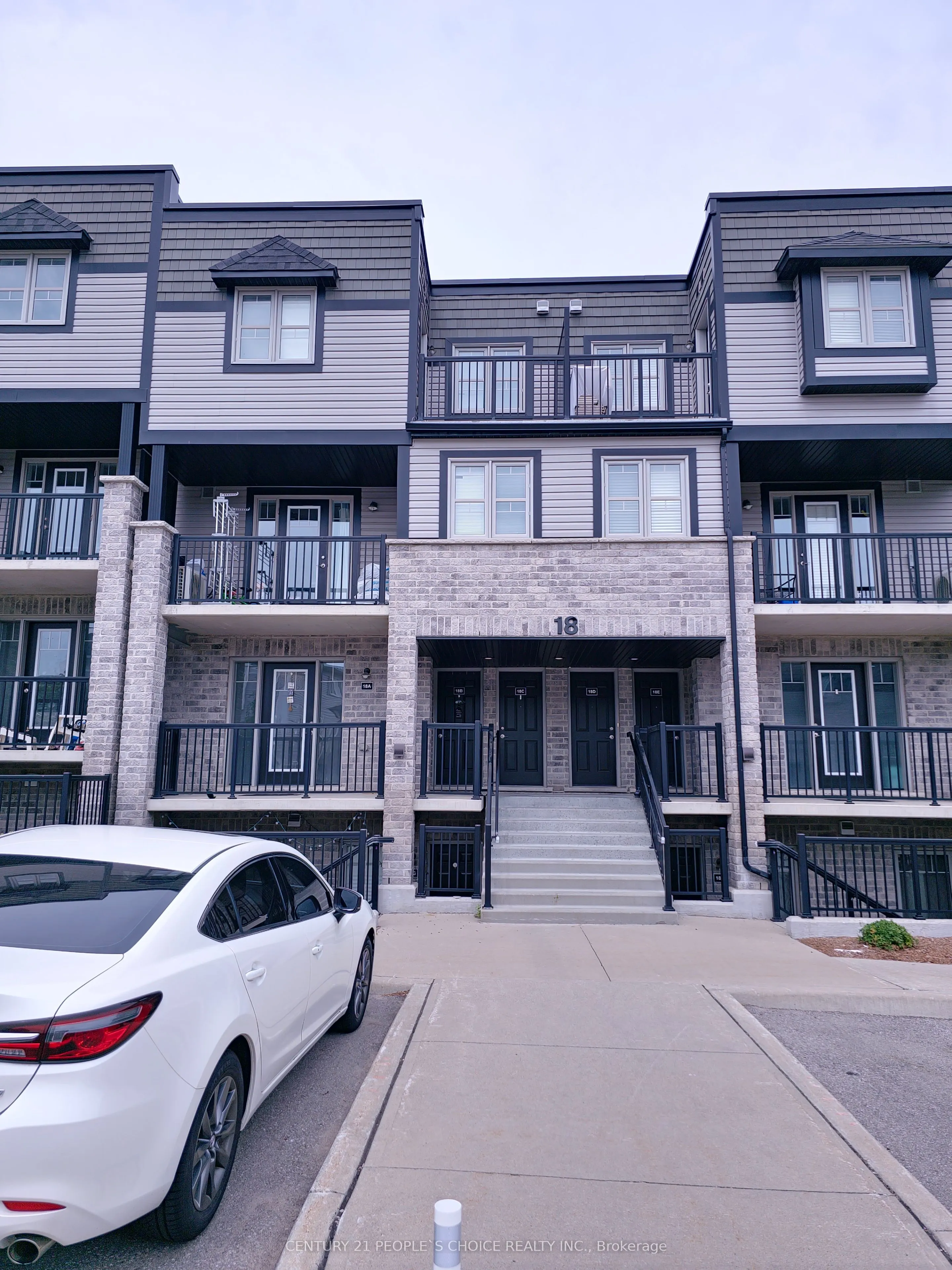 1989 Ottawa Street S, #18A