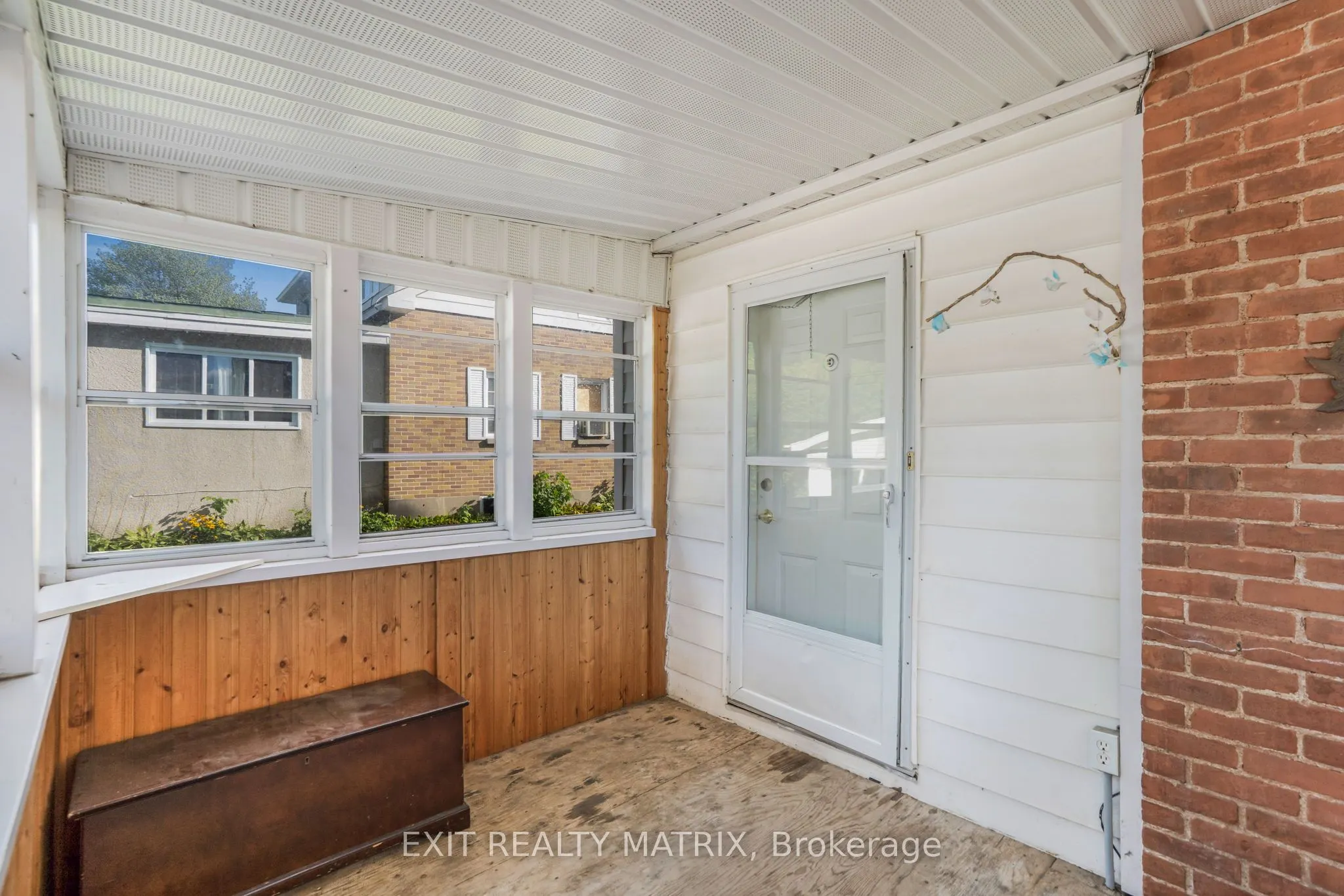 453 Garneau Road