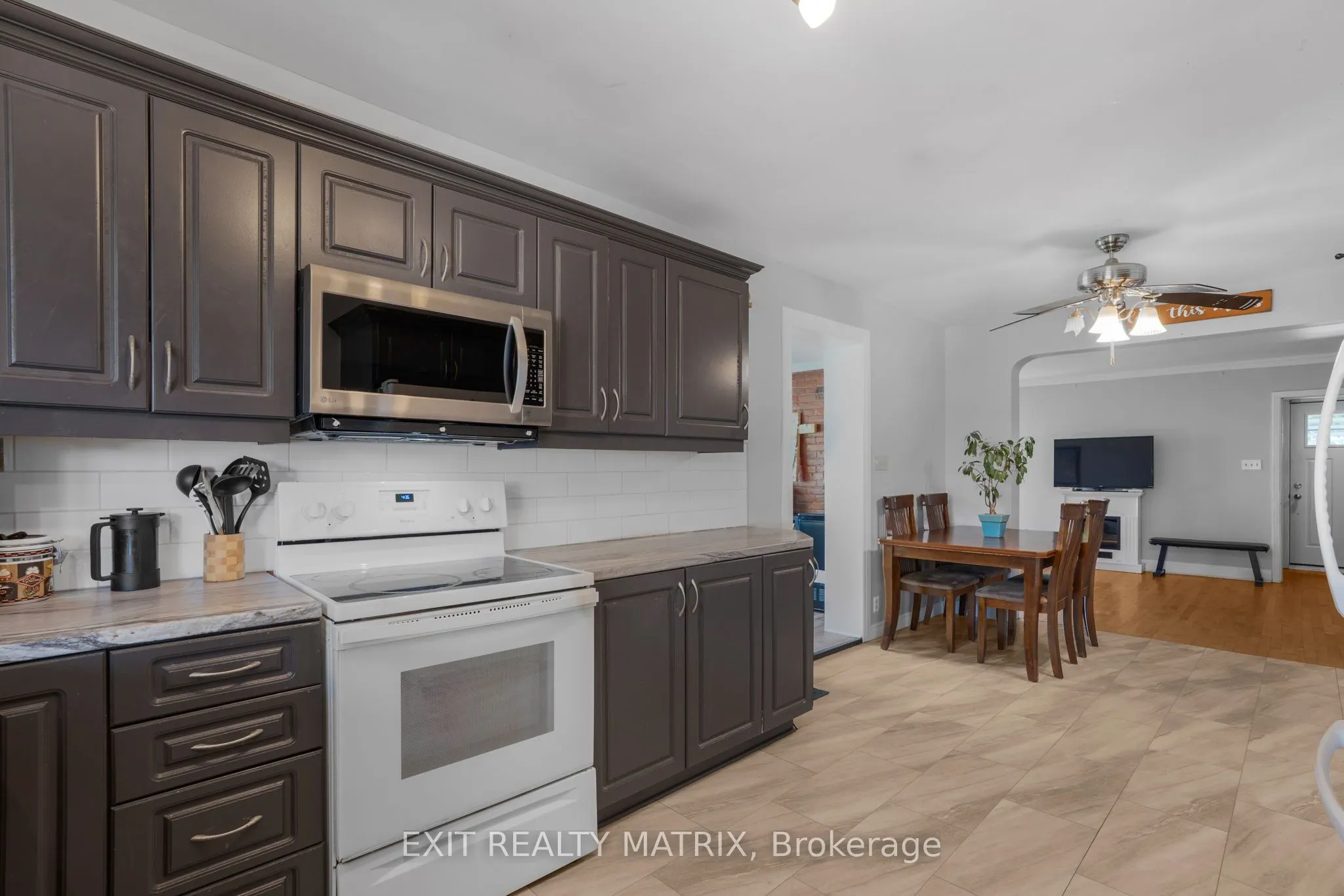 453 Garneau Road