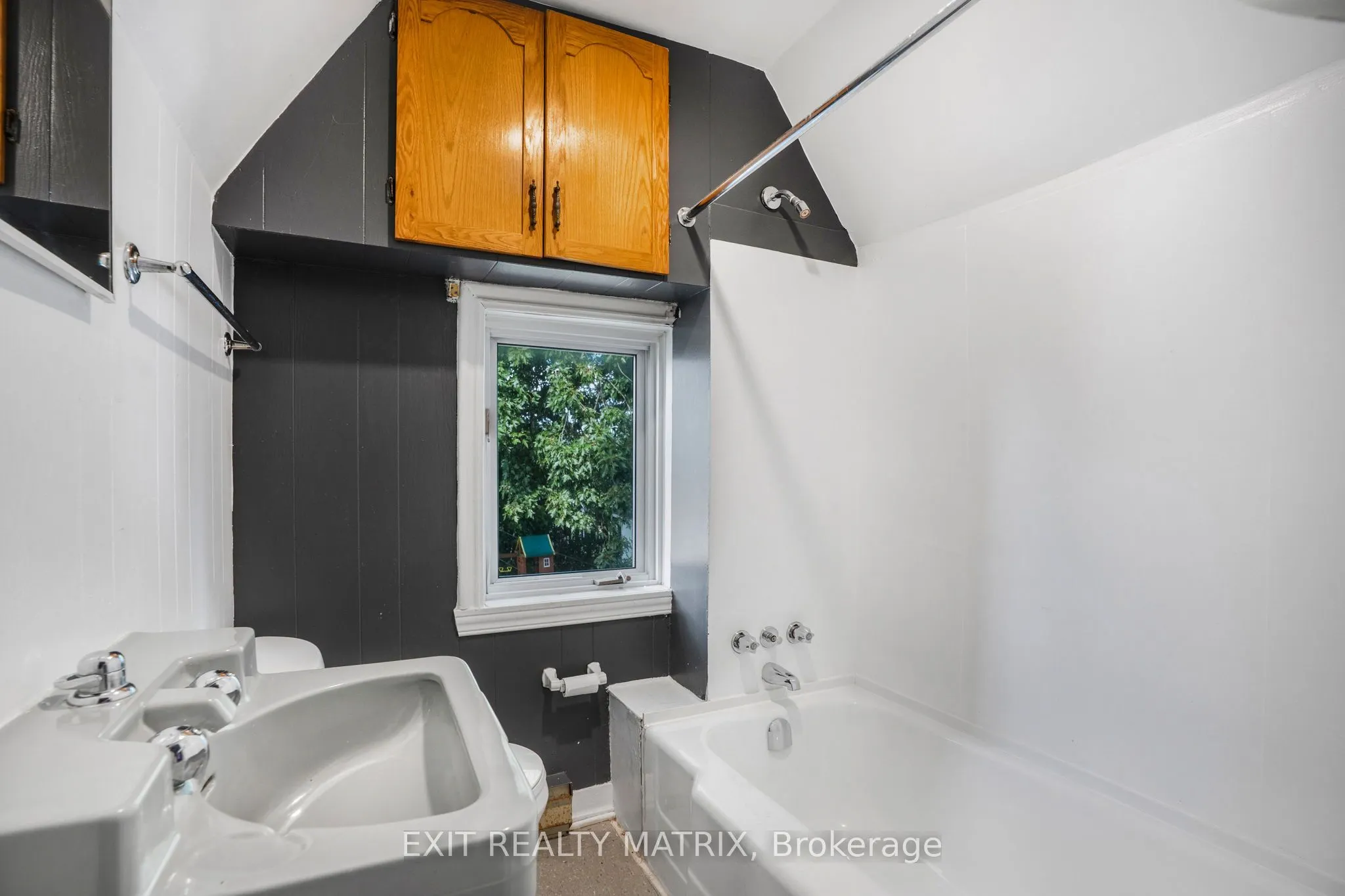 453 Garneau Road