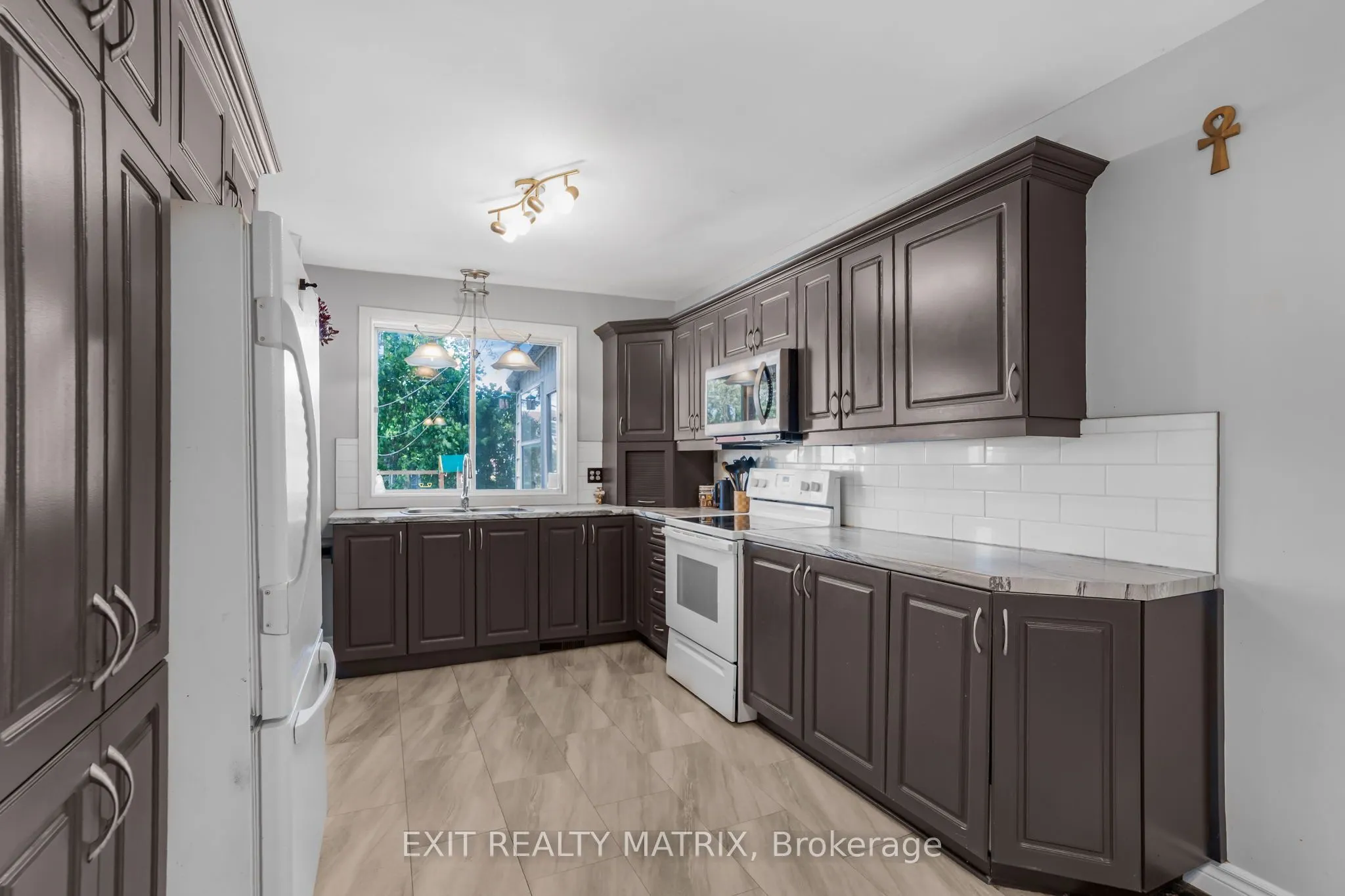 453 Garneau Road