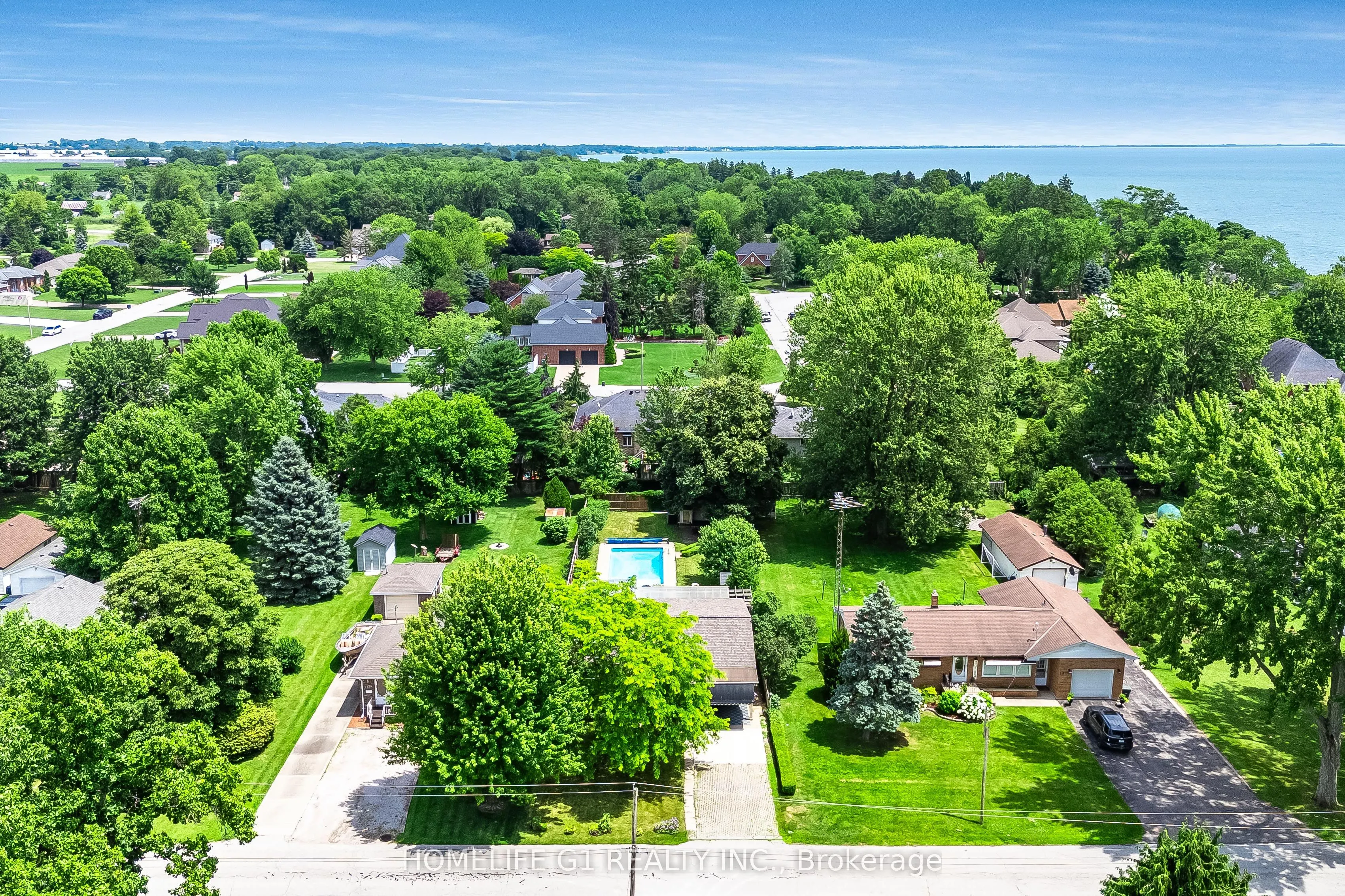 1324 Orchard Boulevard