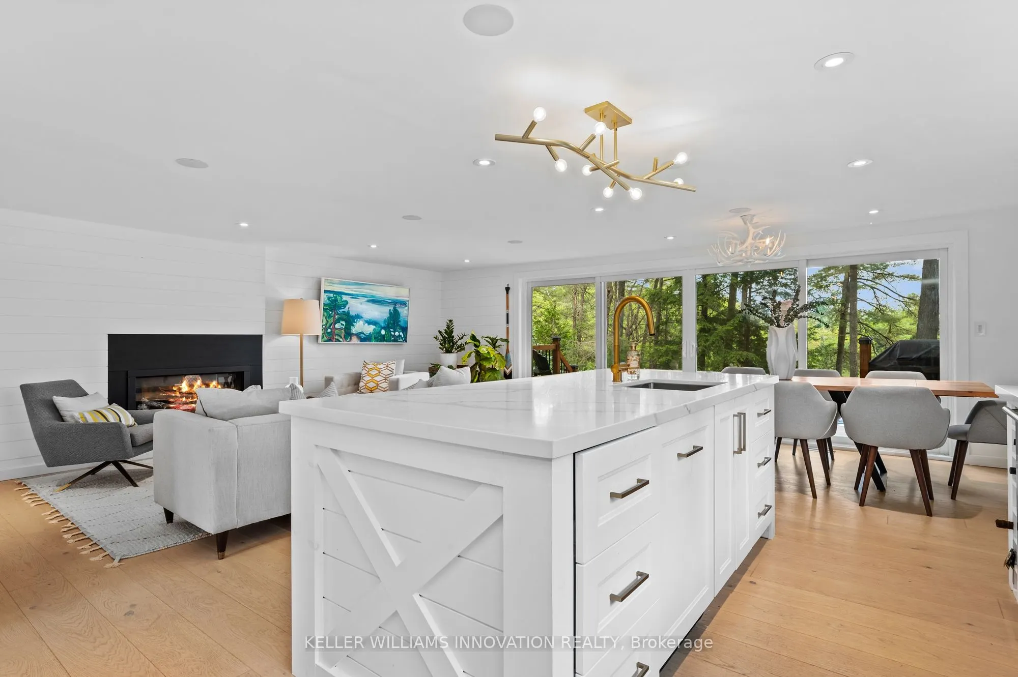 2872 Muskoka Road 118 W