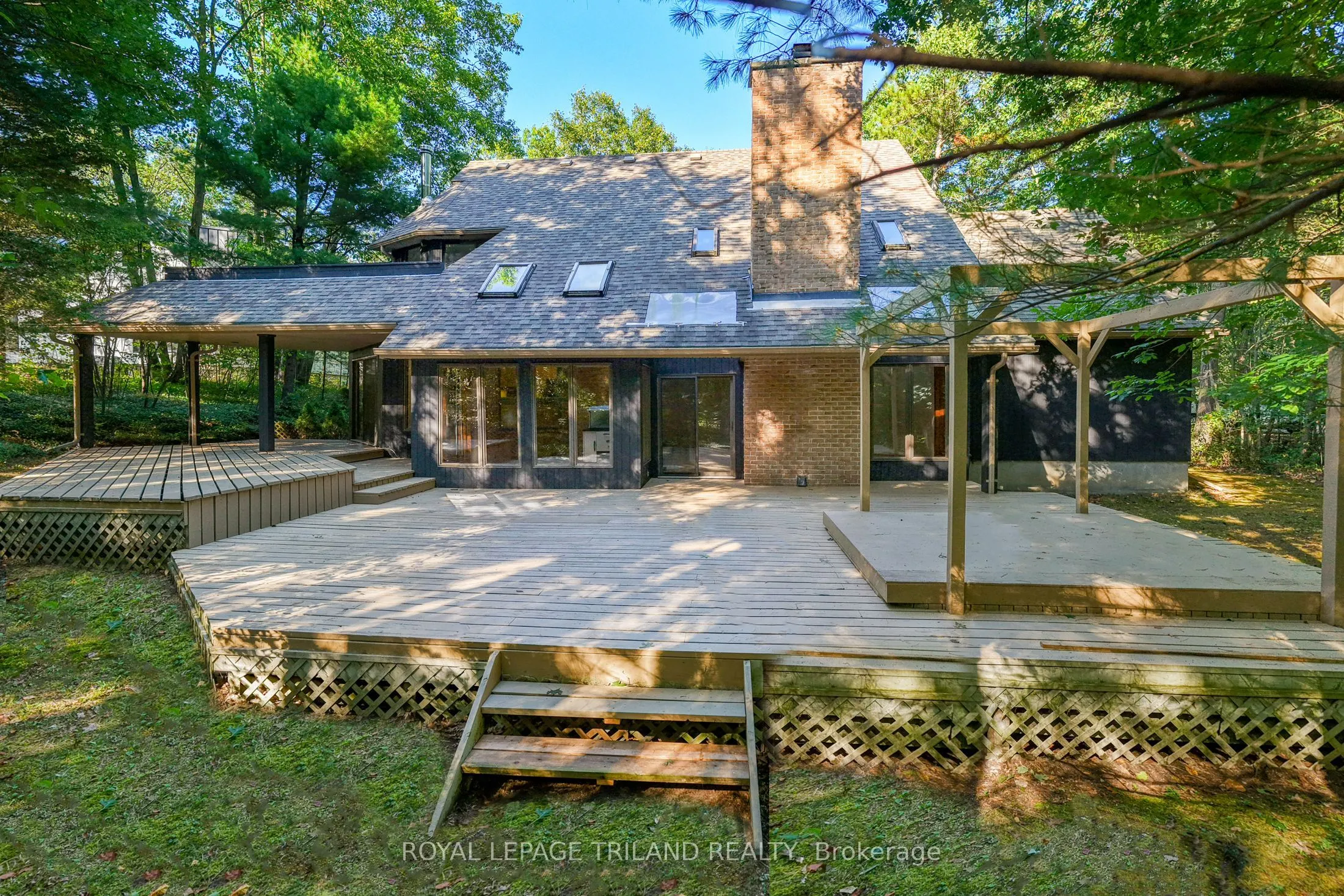10239 Pinetree Drive