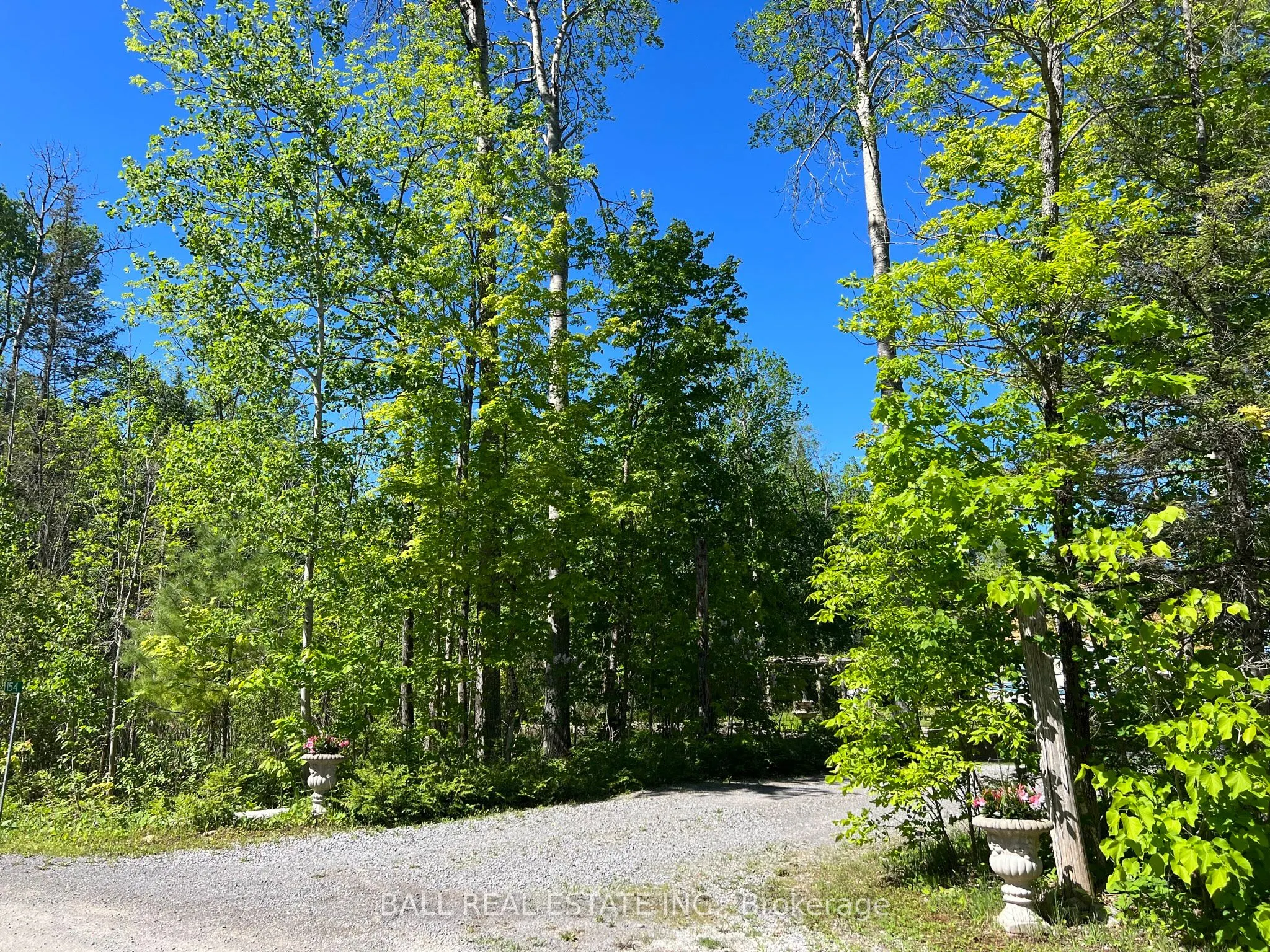 154 JULIAN LAKE Road