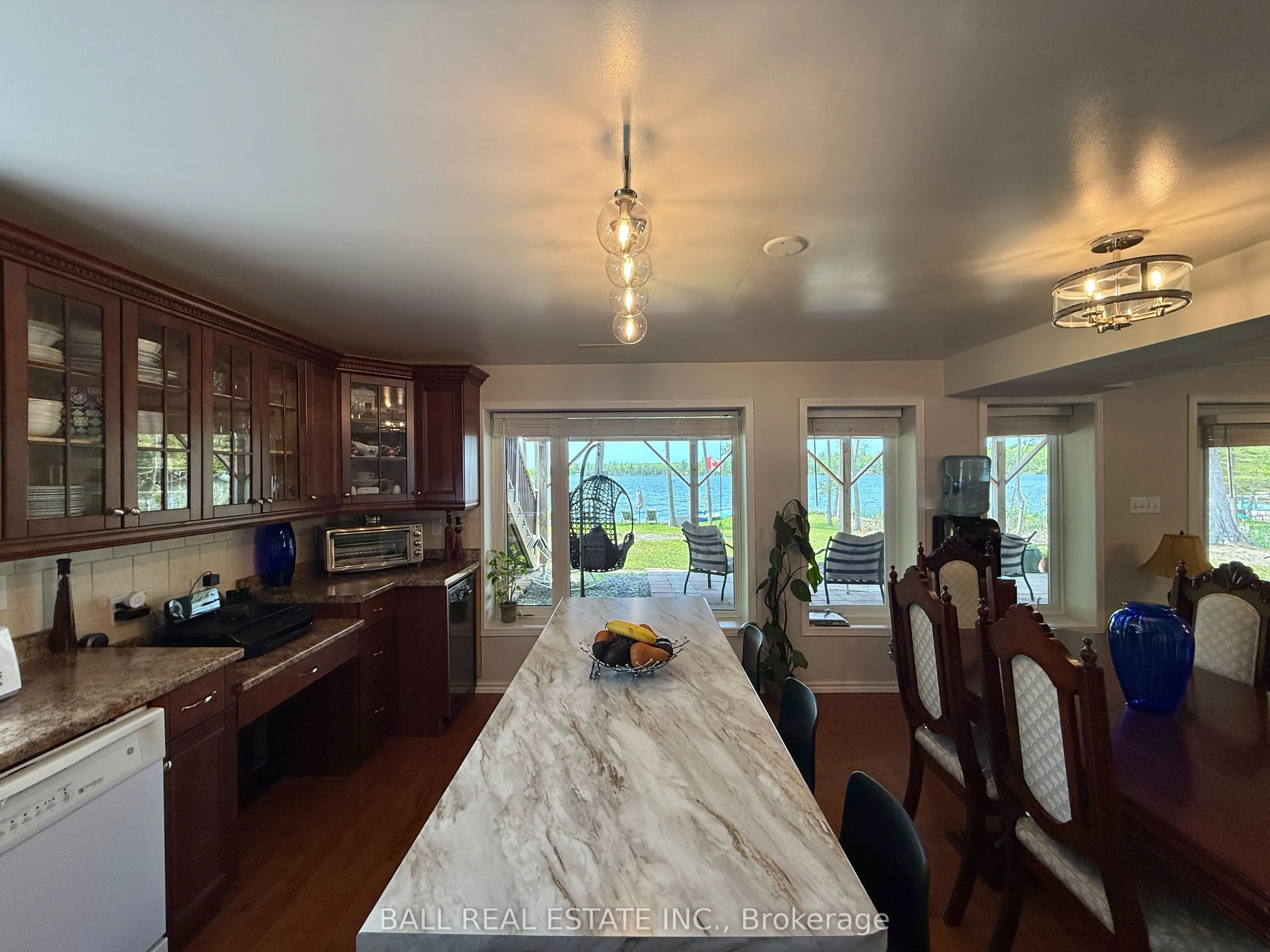 154 JULIAN LAKE Road