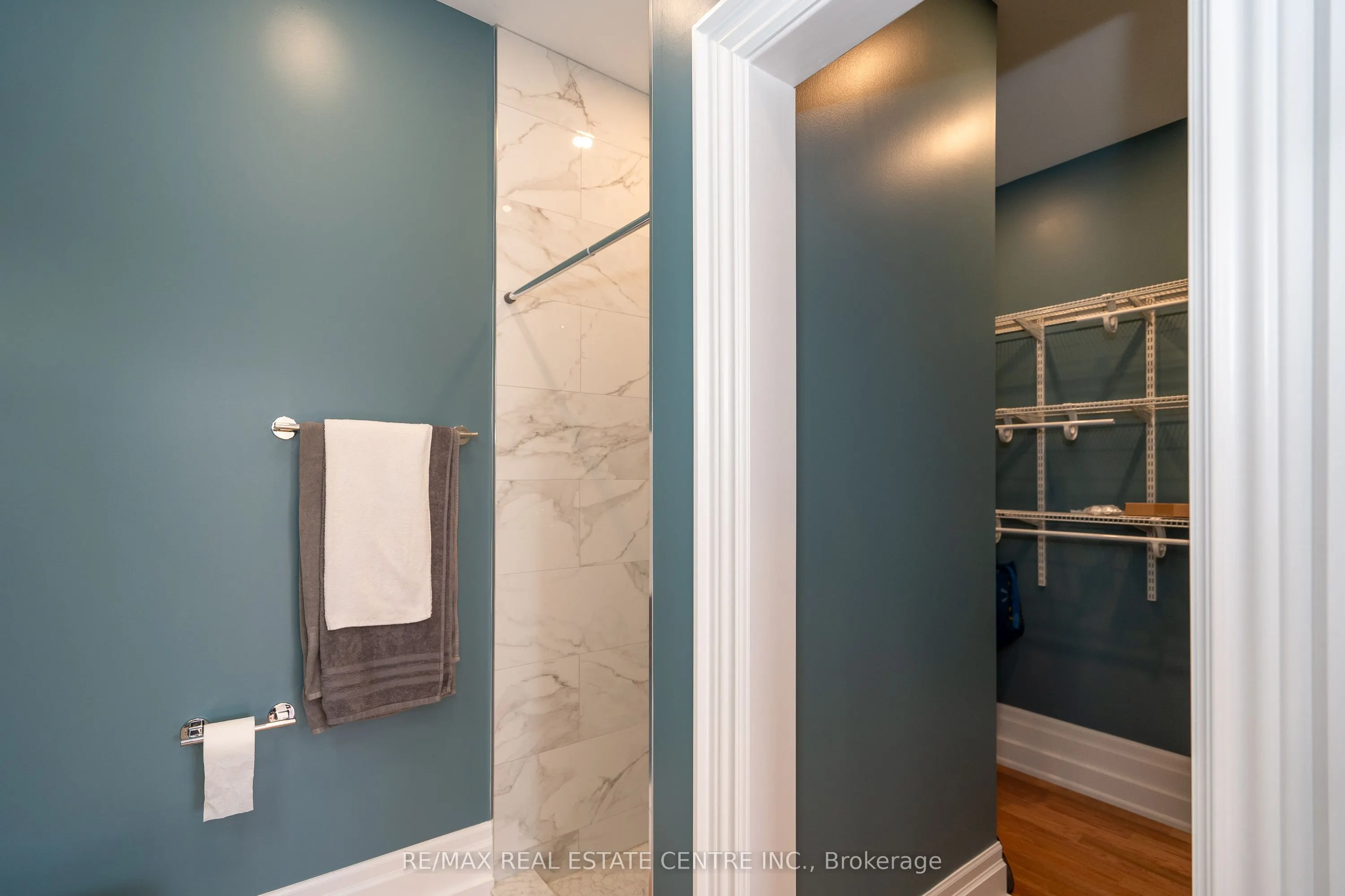 154 Main Street W