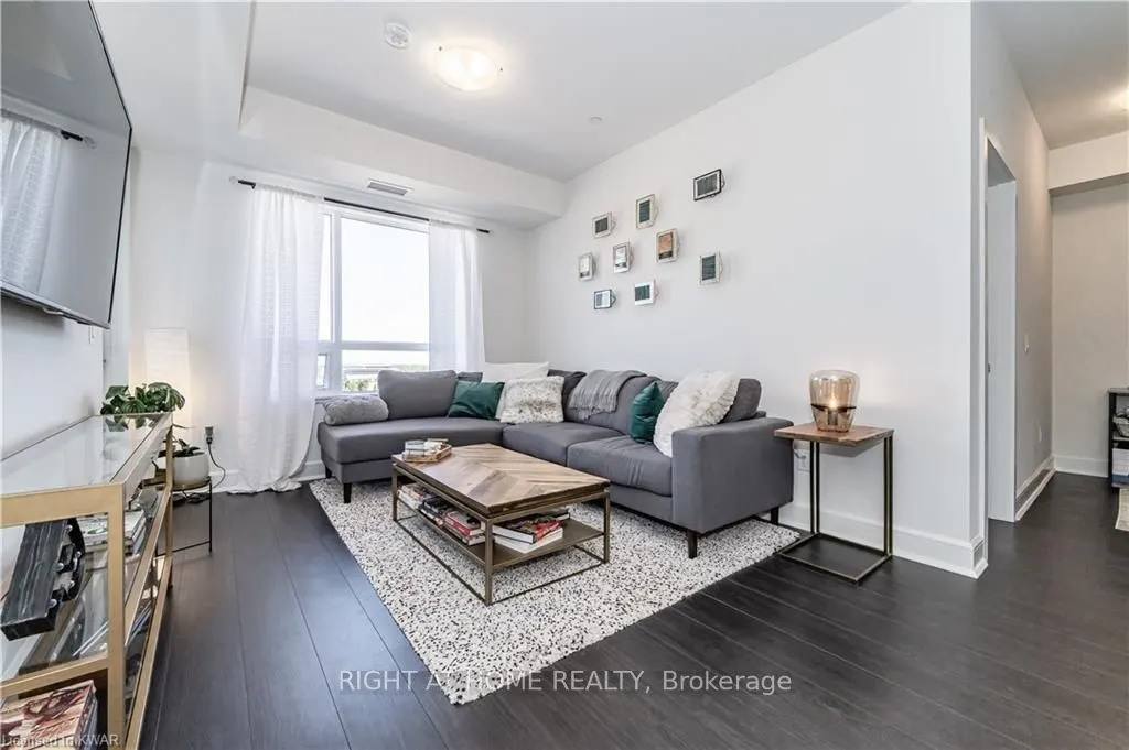 255 Northfield Drive E, #606