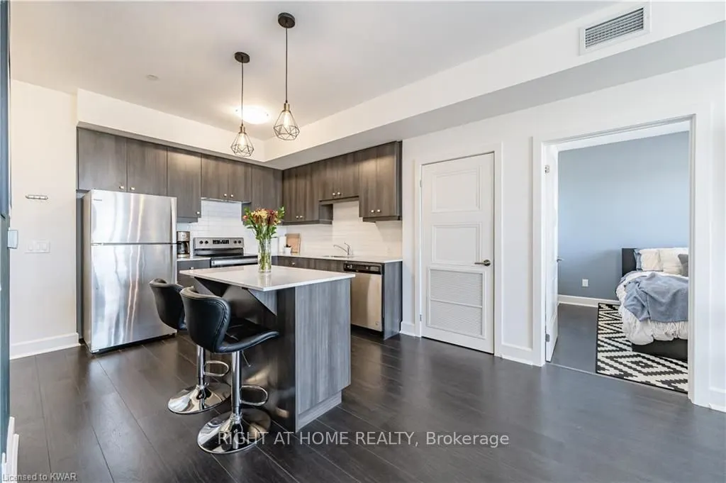 255 Northfield Drive E, #606