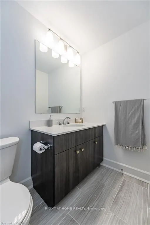 255 Northfield Drive E, #606