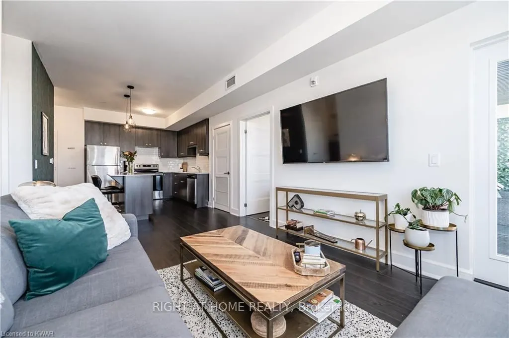 255 Northfield Drive E, #606