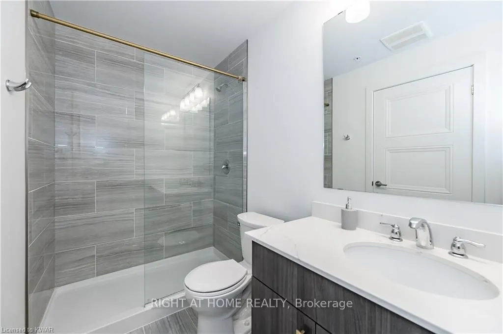 255 Northfield Drive E, #606