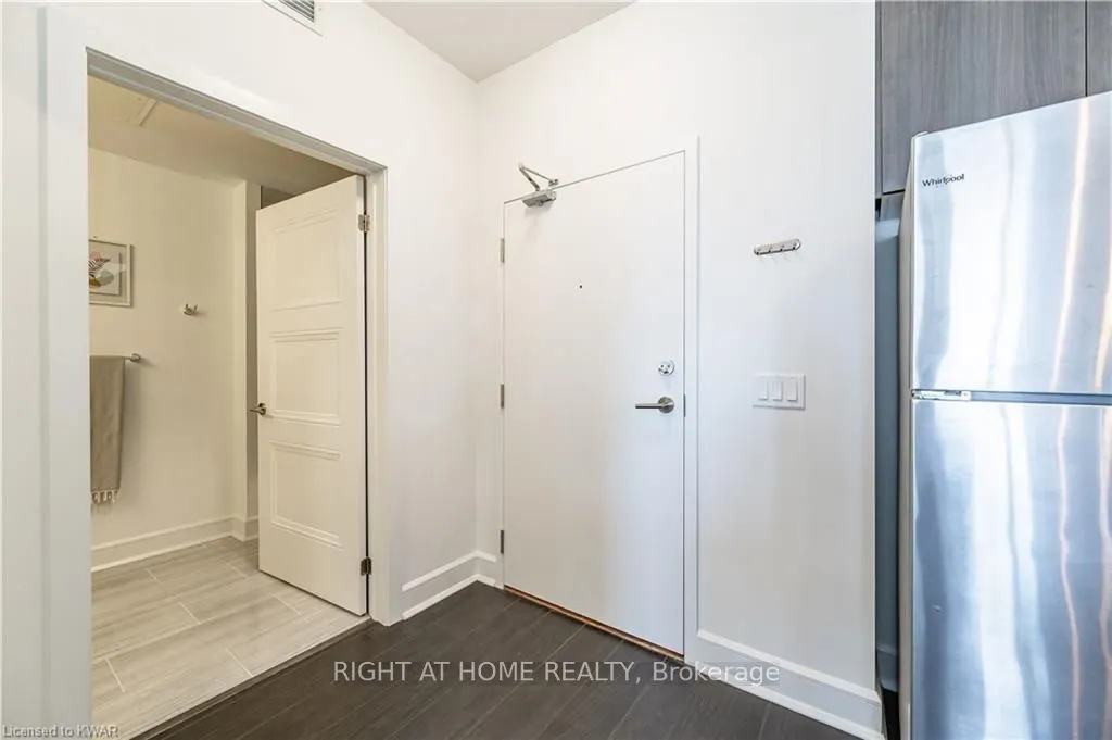 255 Northfield Drive E, #606