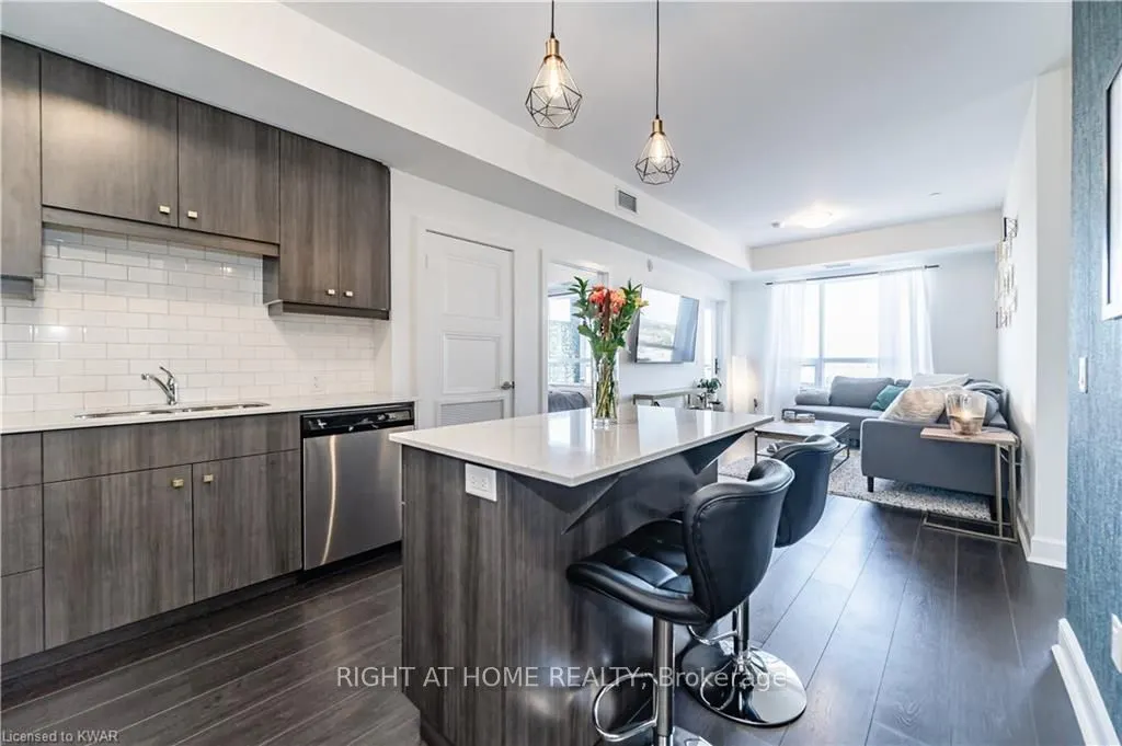 255 Northfield Drive E, #606