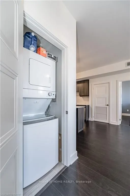 255 Northfield Drive E, #606