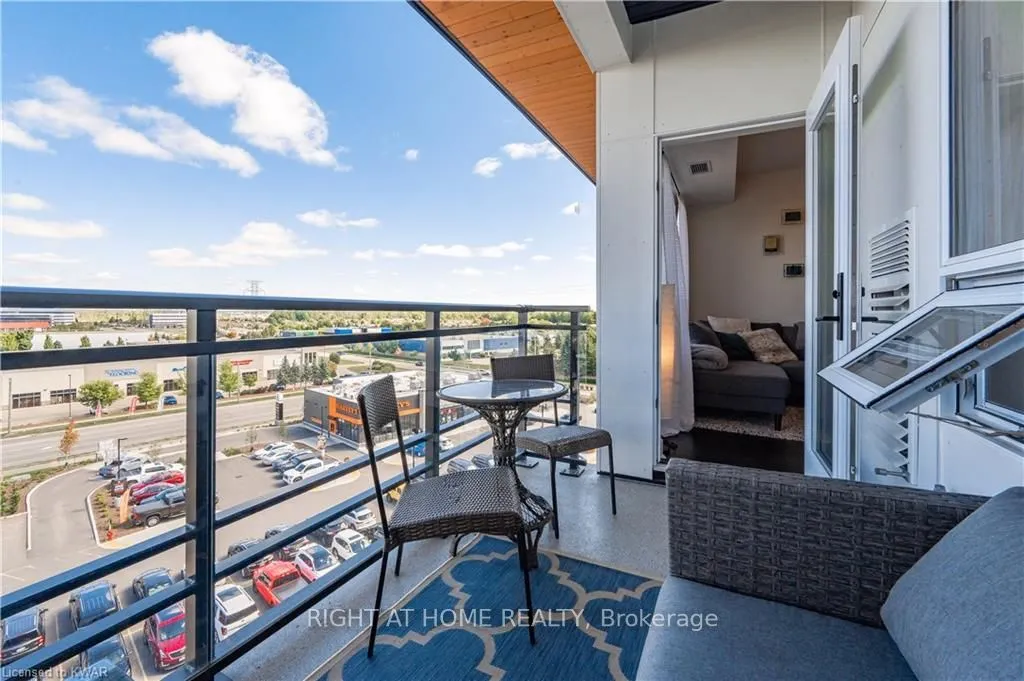 255 Northfield Drive E, #606