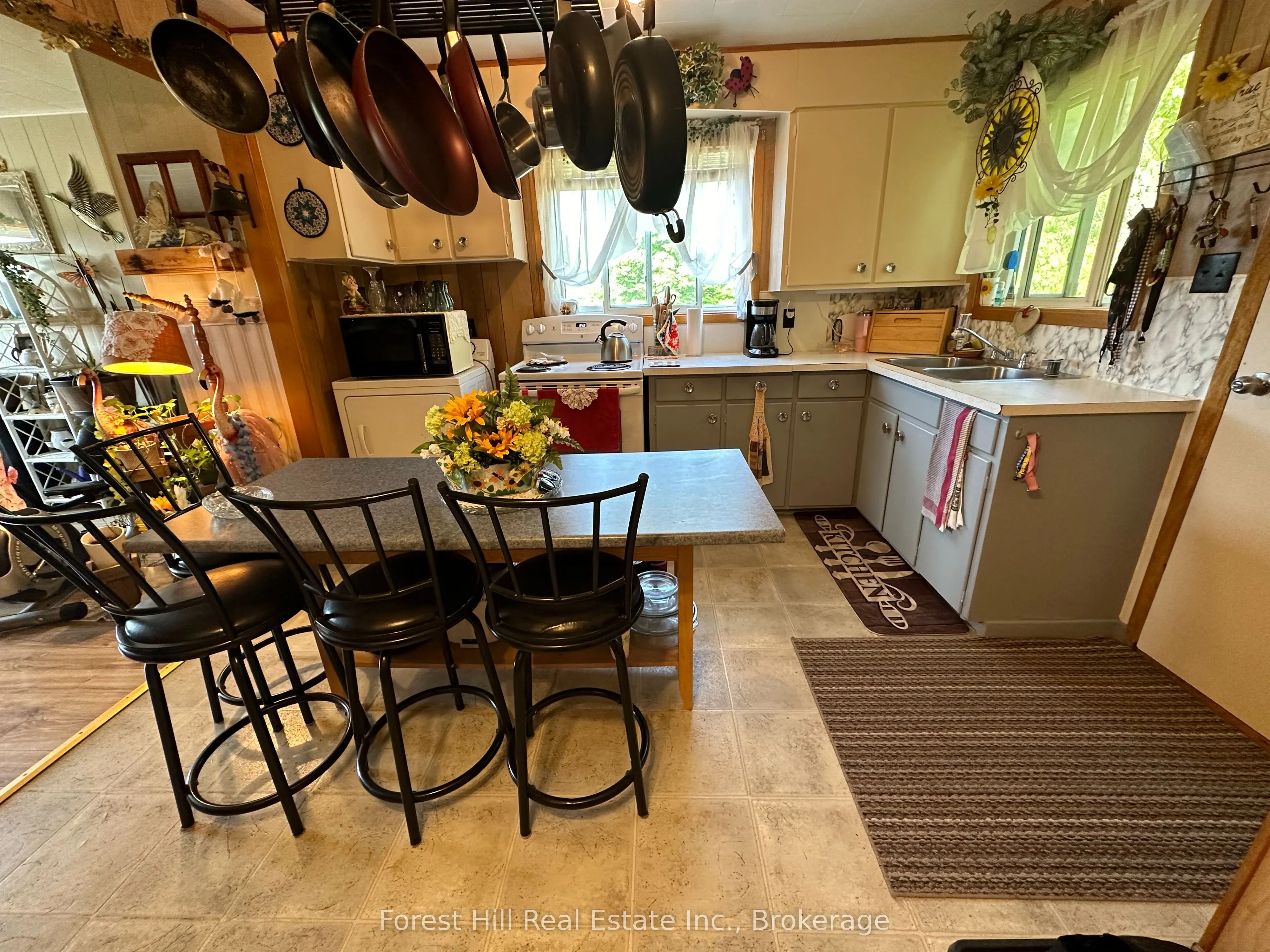 11643 Highway 522
