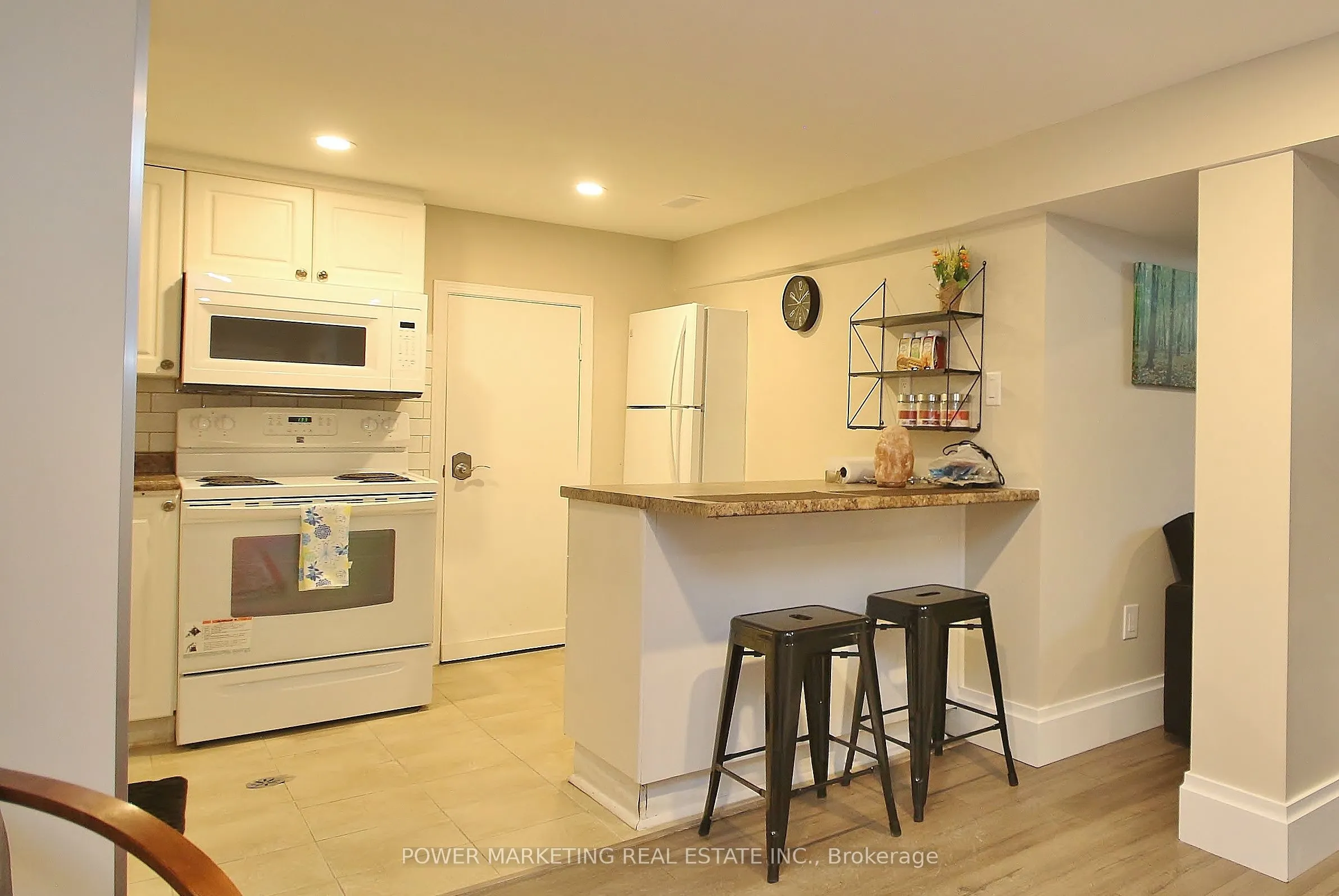 835 MONTREAL Road, #A