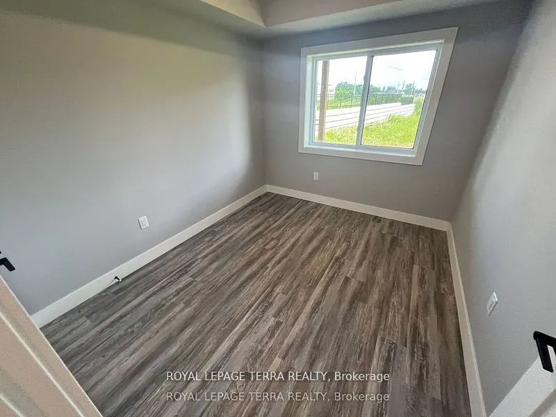 3557 Colonel Talbot Road, #3