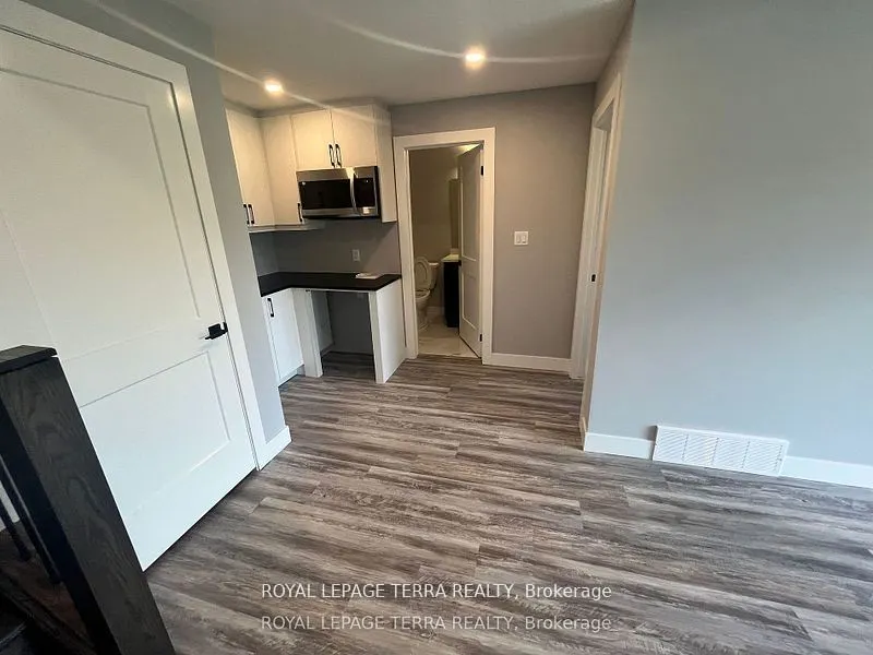 3557 Colonel Talbot Road, #3