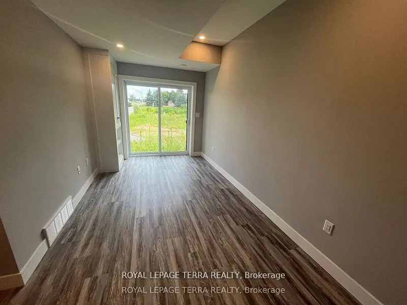 3557 Colonel Talbot Road, #3