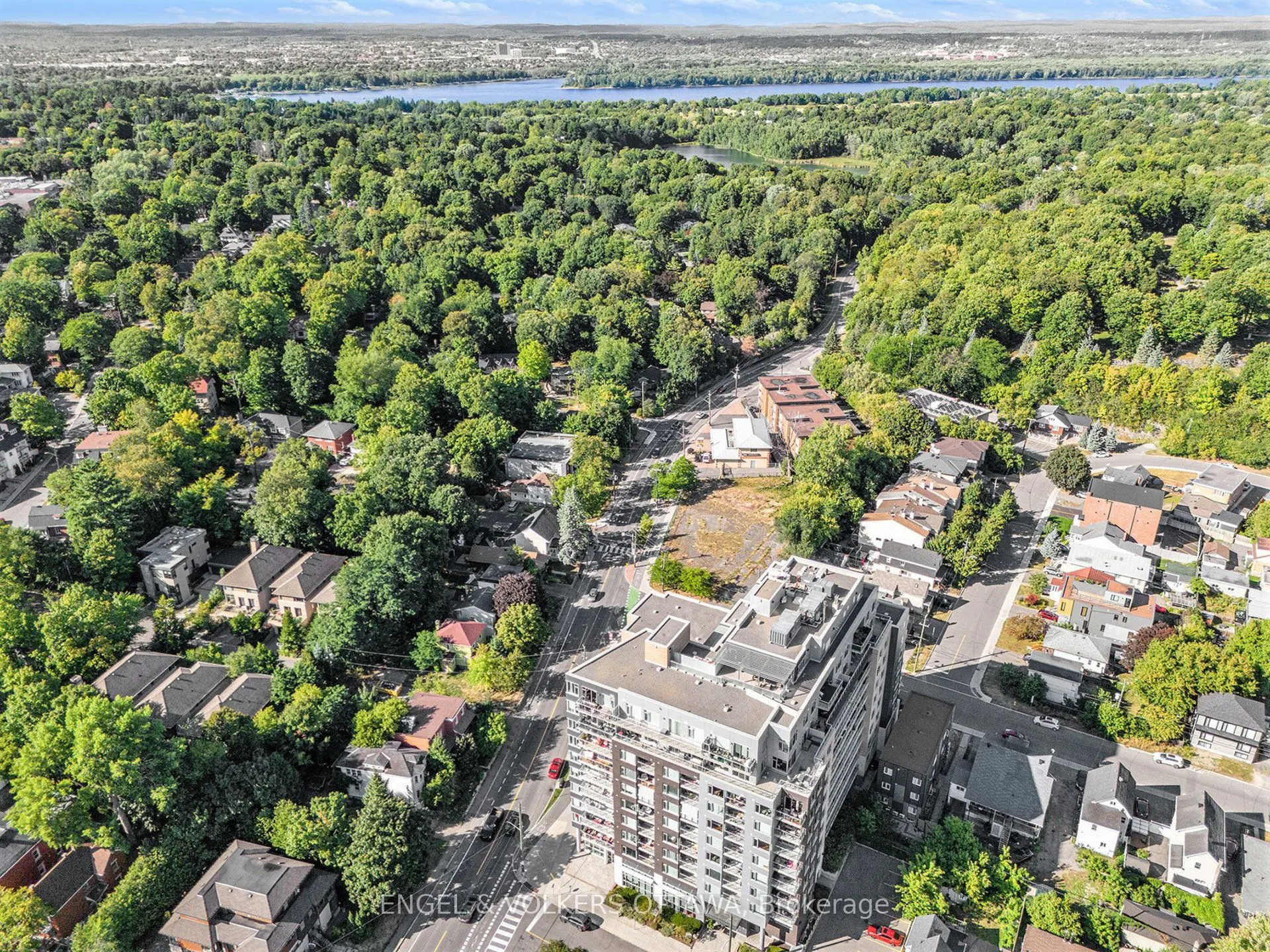 7 Marquette Avenue, #605