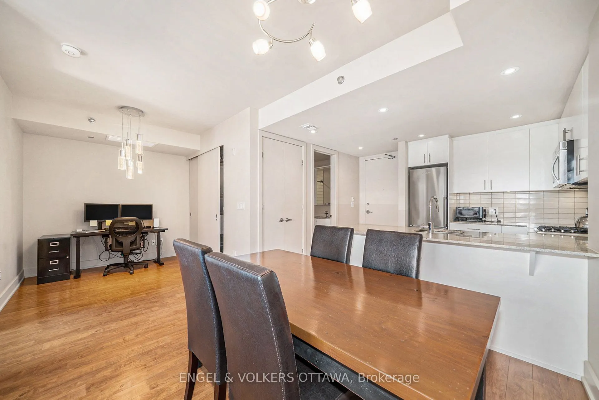 7 Marquette Avenue, #605