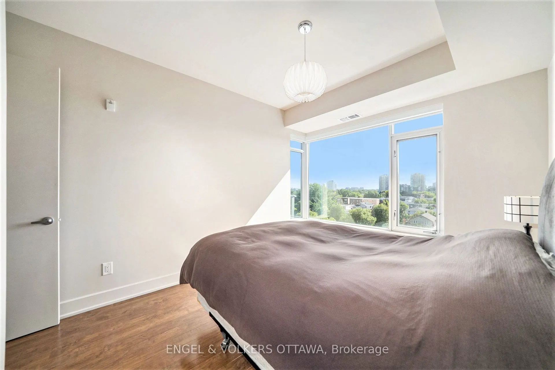 7 Marquette Avenue, #605