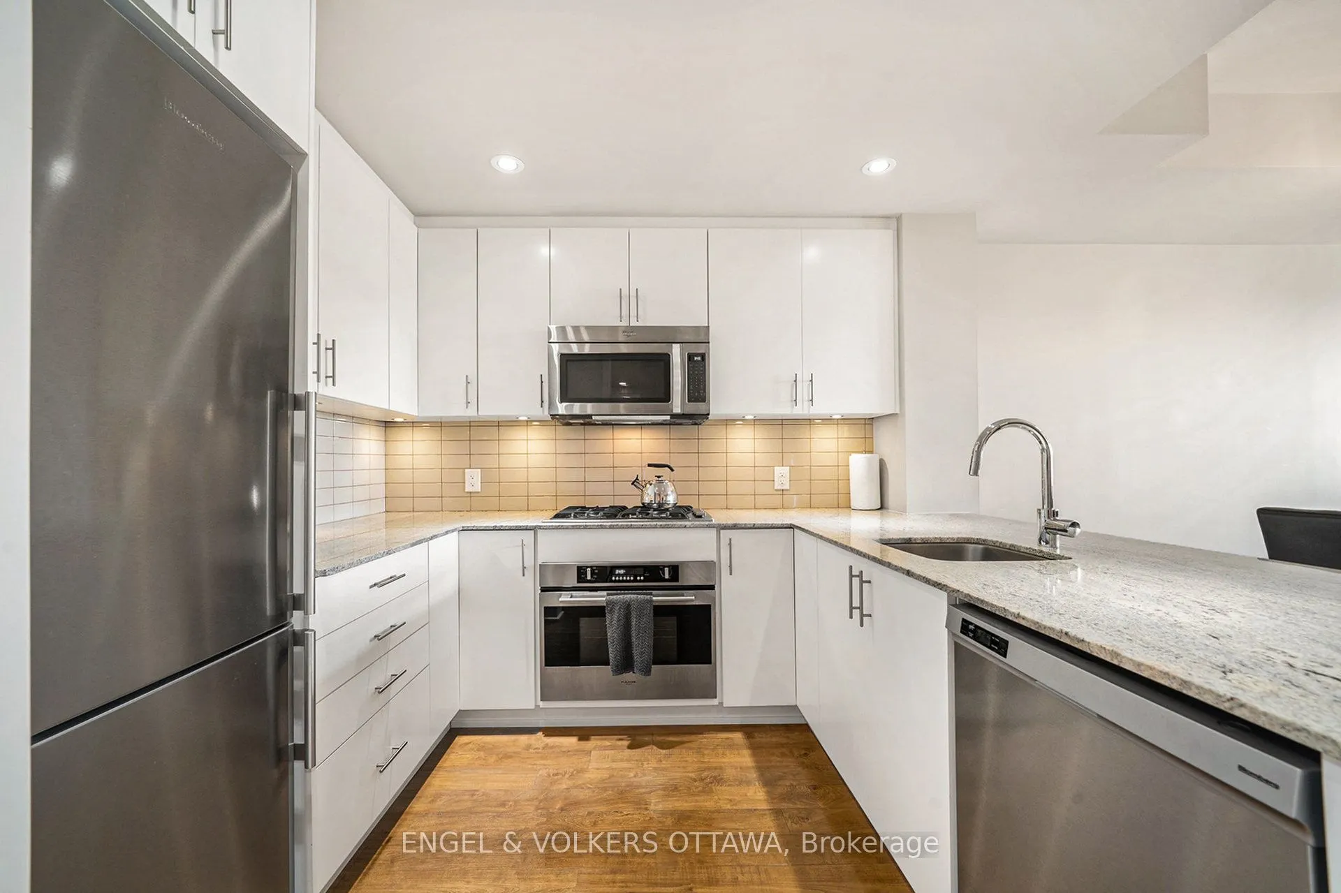 7 Marquette Avenue, #605